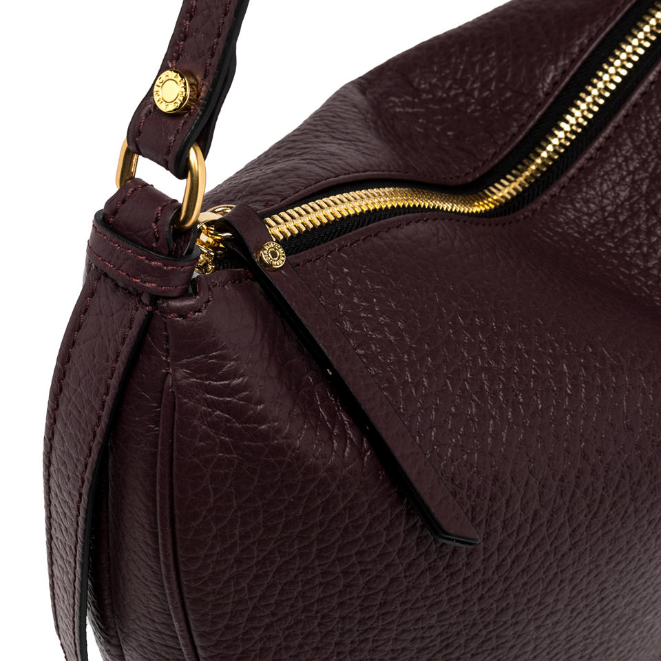 Gianni Chiarini Borsa a spalla realizzata in pelle grana maxi plum