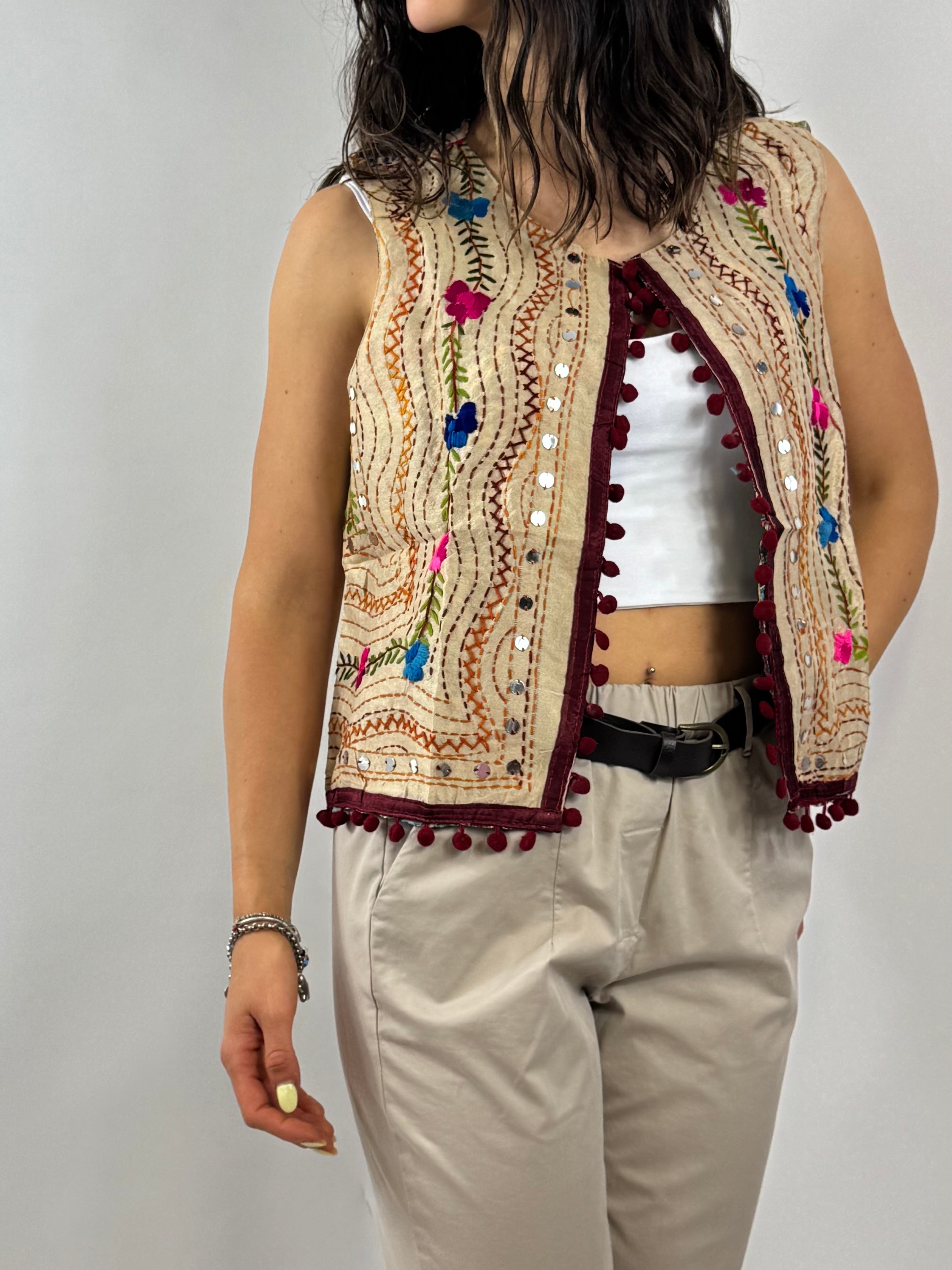 CECILE GILET SUZANI