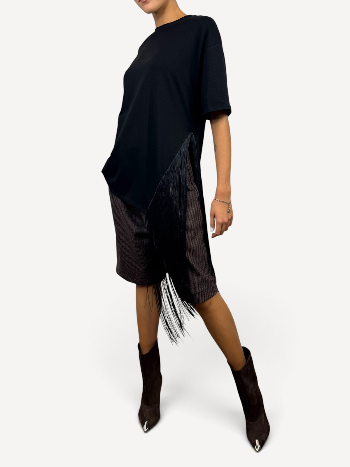 CECILE T-SHIRT NERA CON FRANGE