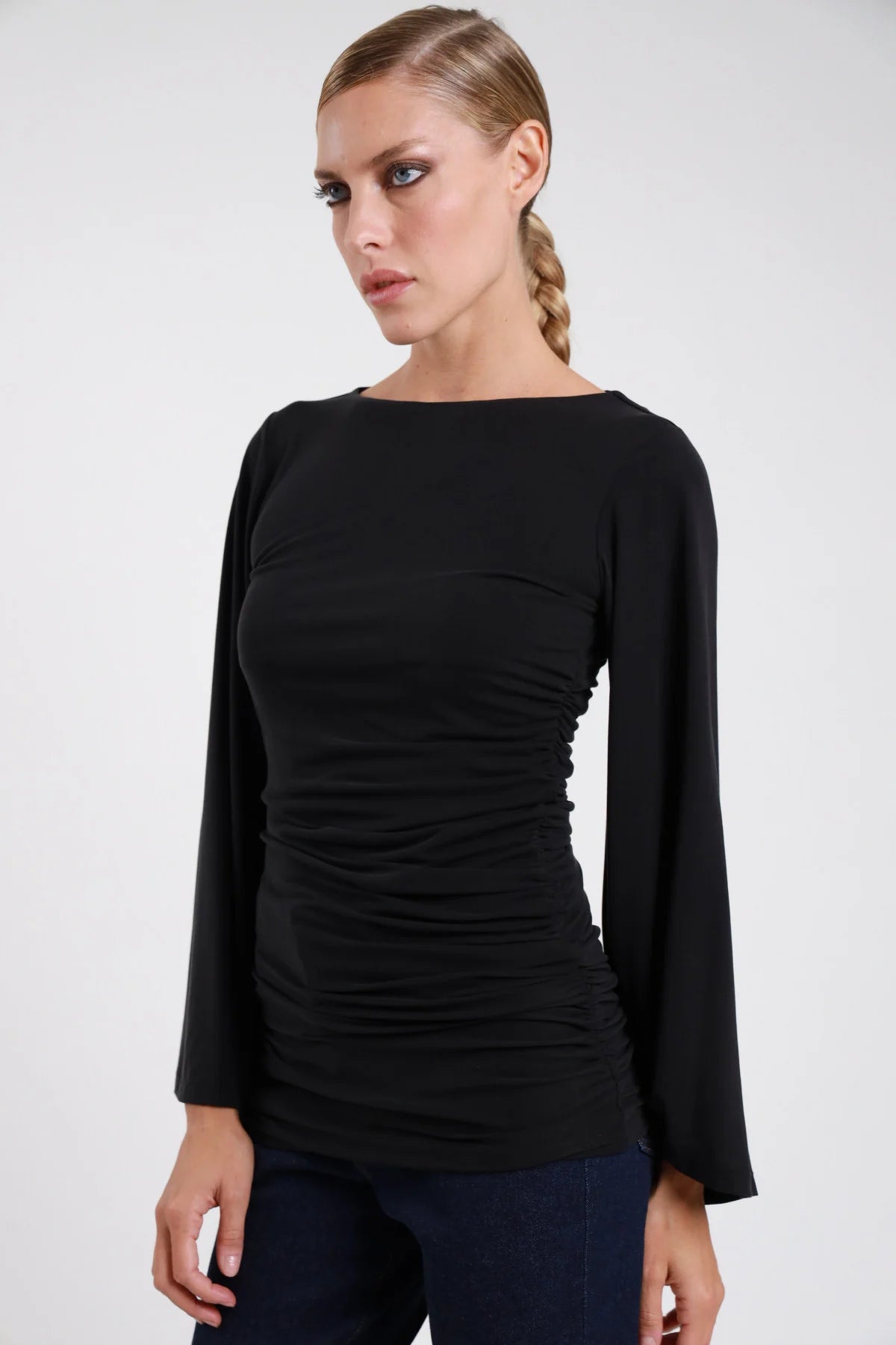 SUSY MIX MAGLIA CON ARRICCIO NERA