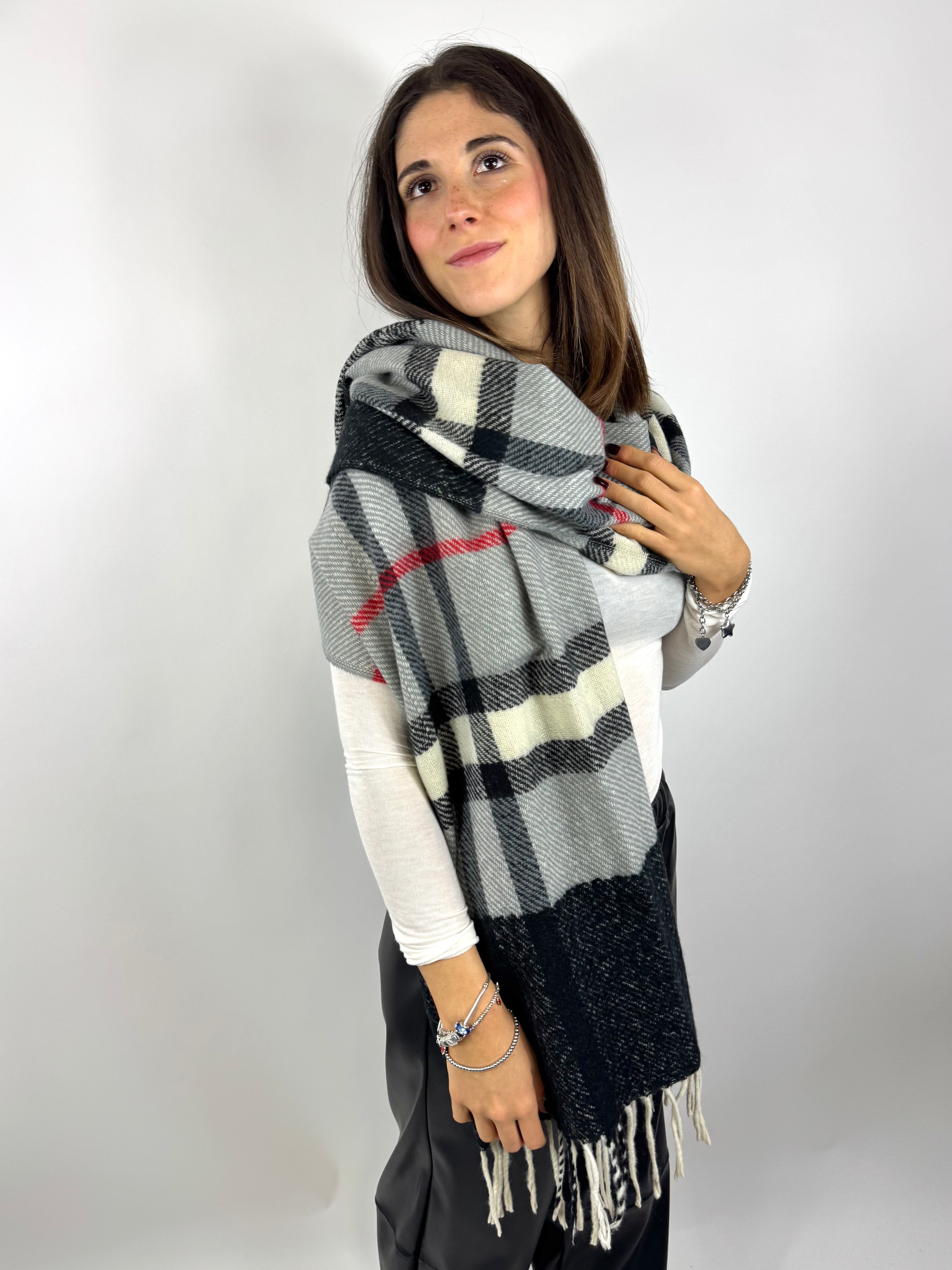 SUSY MIX SCIARPA QUADRI NERA
