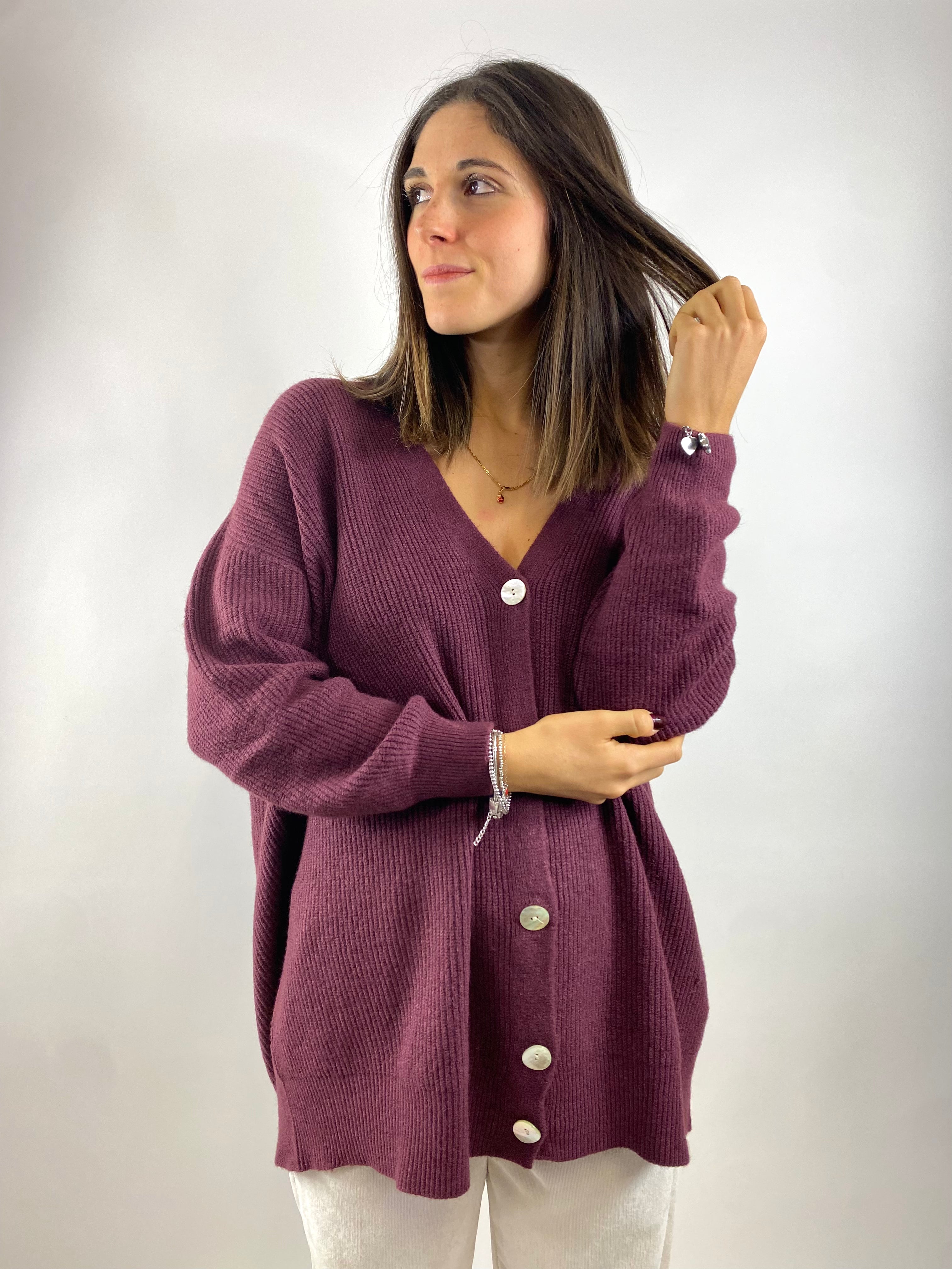 SUSY MIX CARDIGAN OVER BORDEAUX