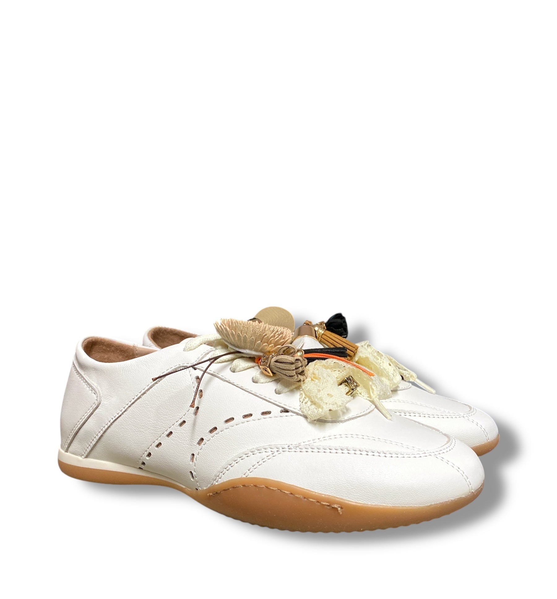 MÈLINÈ SNEAKERS MIU MIU IN PELLE CON CHARMS