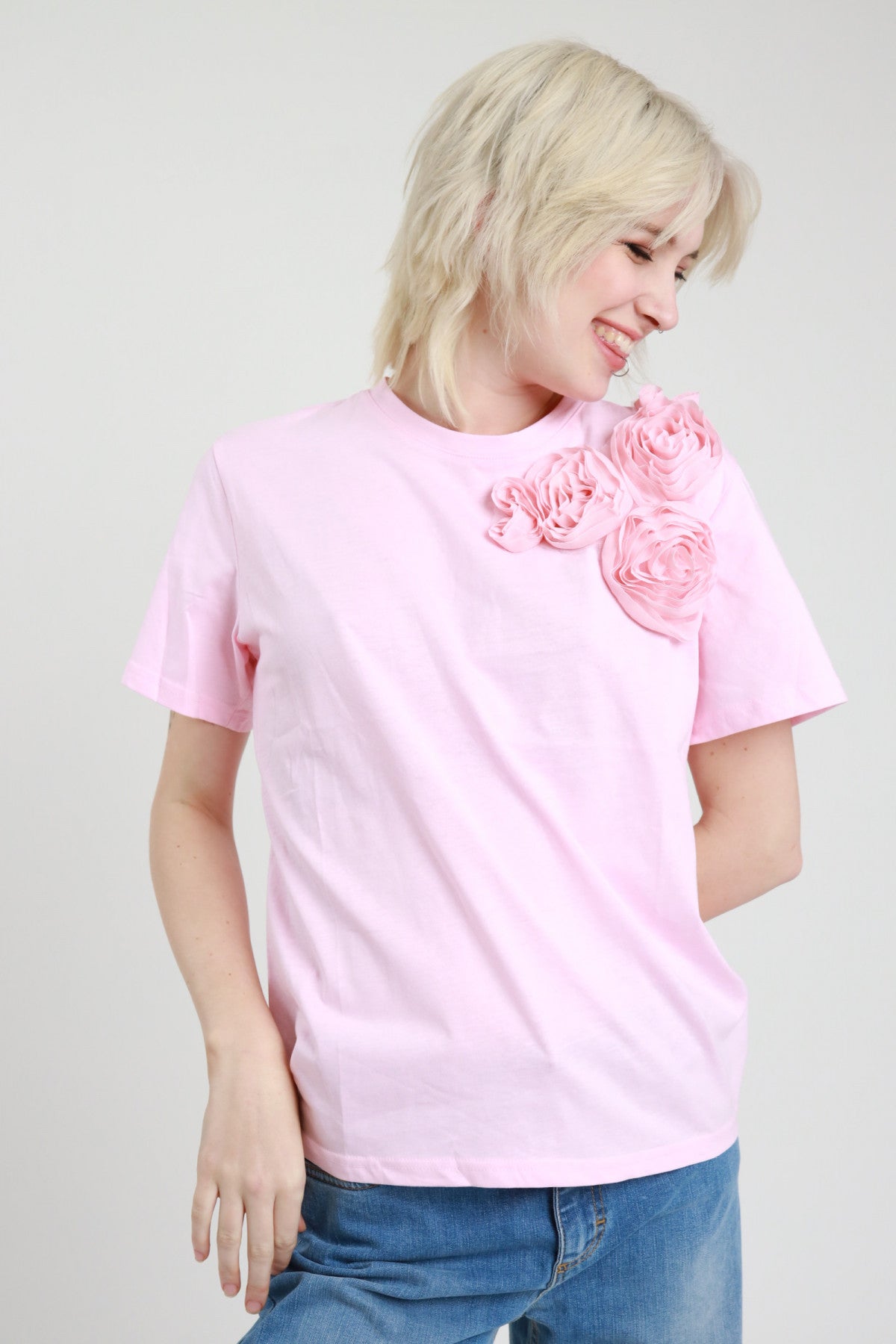 SUSY MIX T-SHIRT ROSA CON APPLICAZIONI DI ROSE