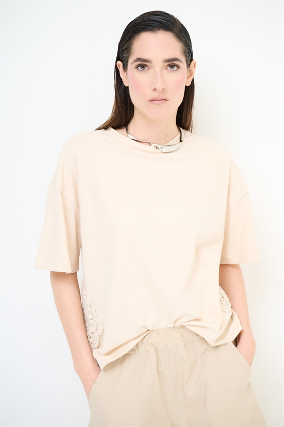 KIKISIX T-SHIRT FIORE MACRAME BEIGE