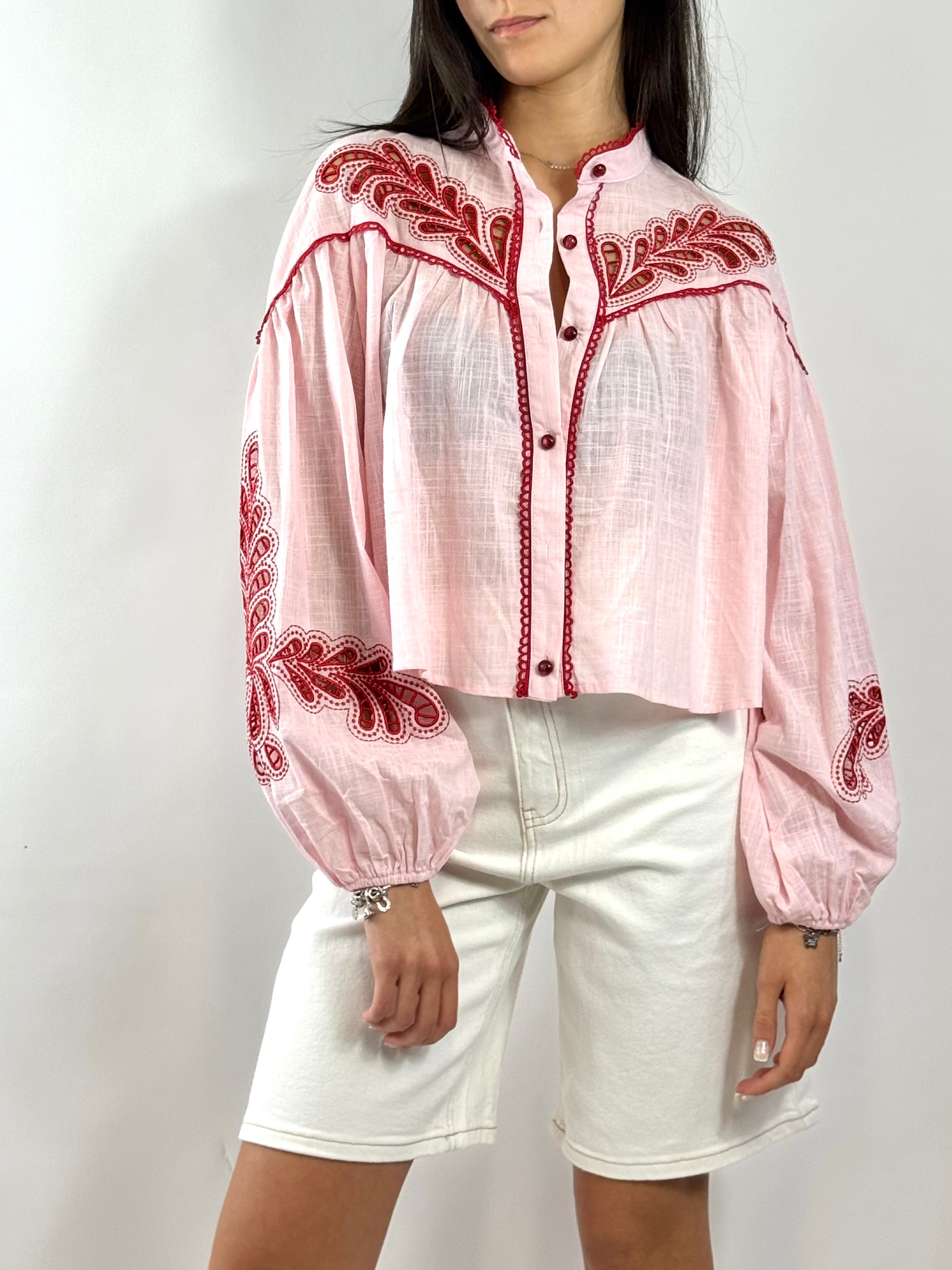 CECILE CAMICIA ROSA RICAMI ROSSI