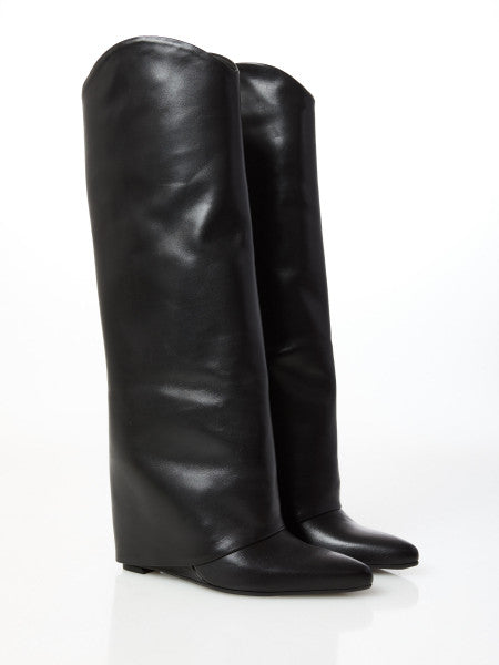 Stivale in pelle nero con zeppa