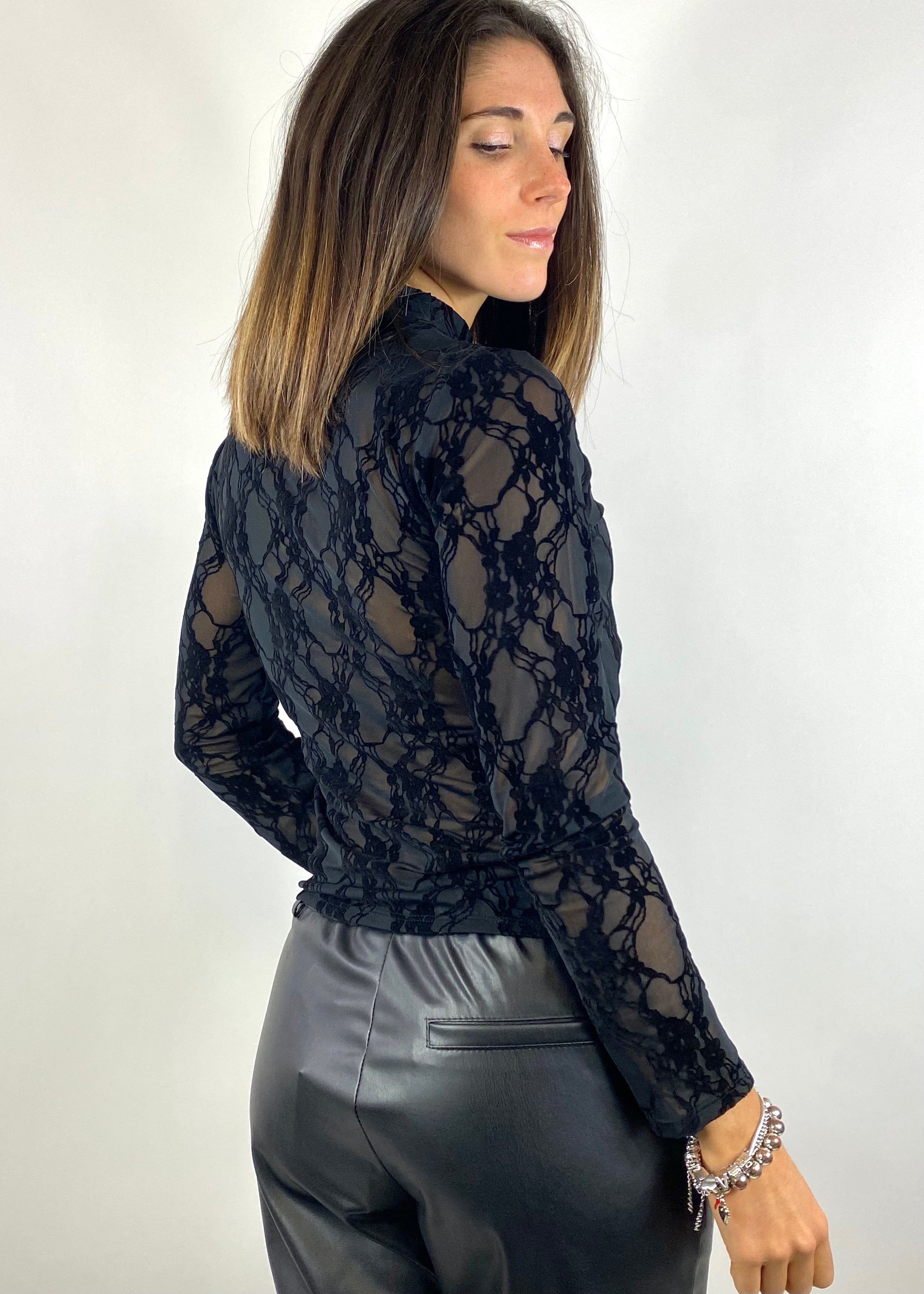 SUSY MIX MAGLIETTA CON TRASPARENZE E FANTASIE FLOREALI