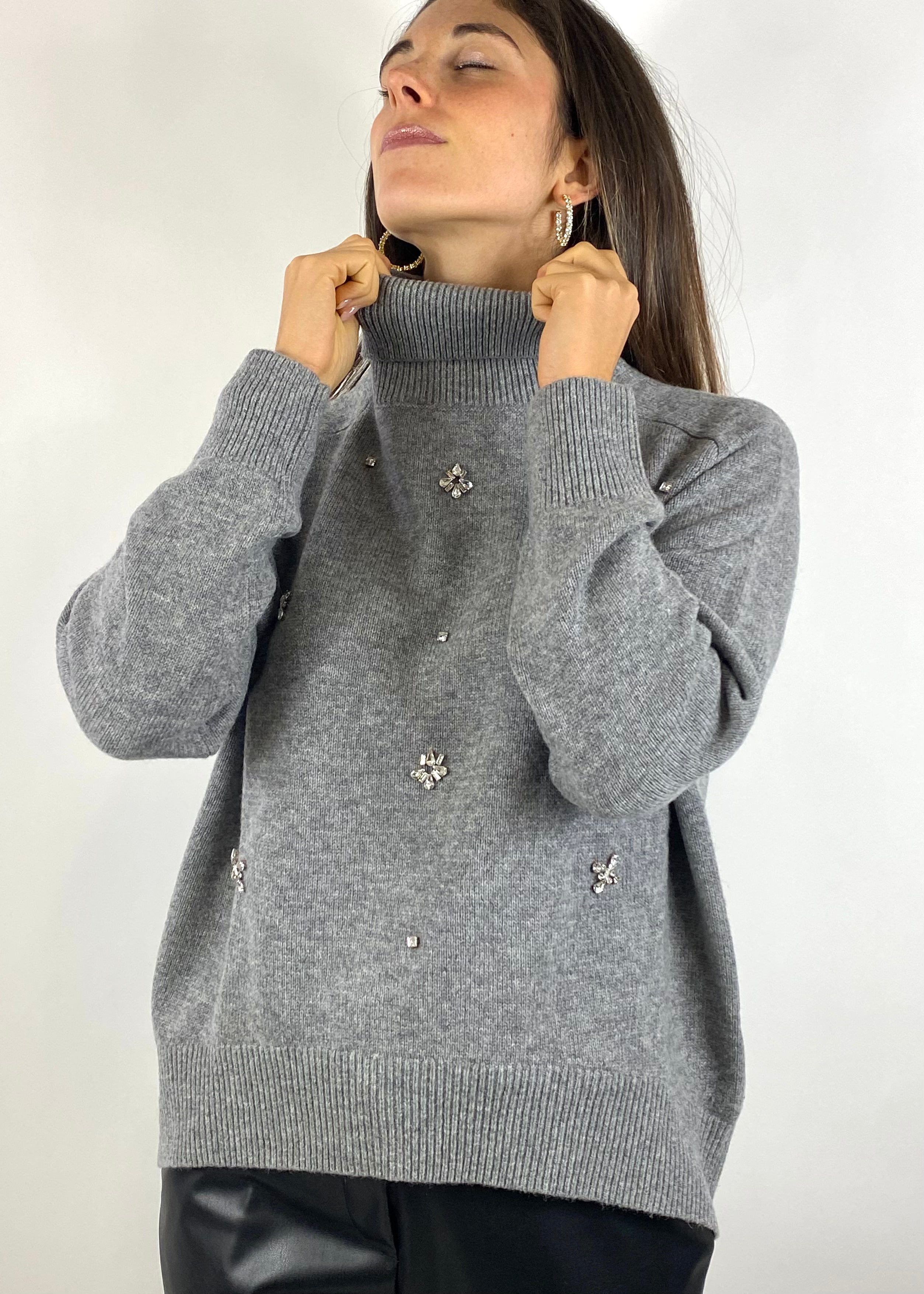 KIKISIX MAGLIONE COLLO ALTO GRIGIO