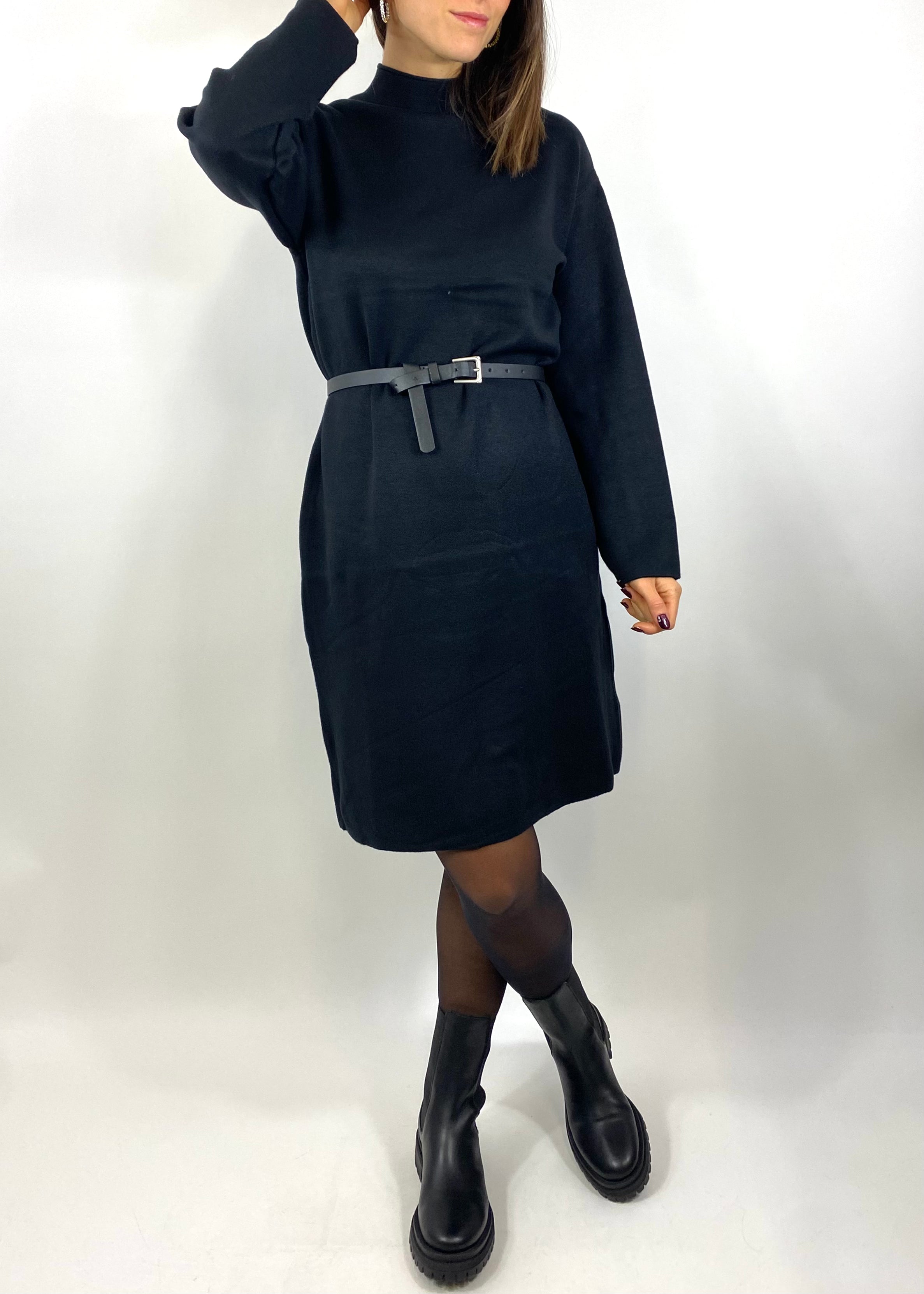 KIKISIX ABITO MAGLIA NERO