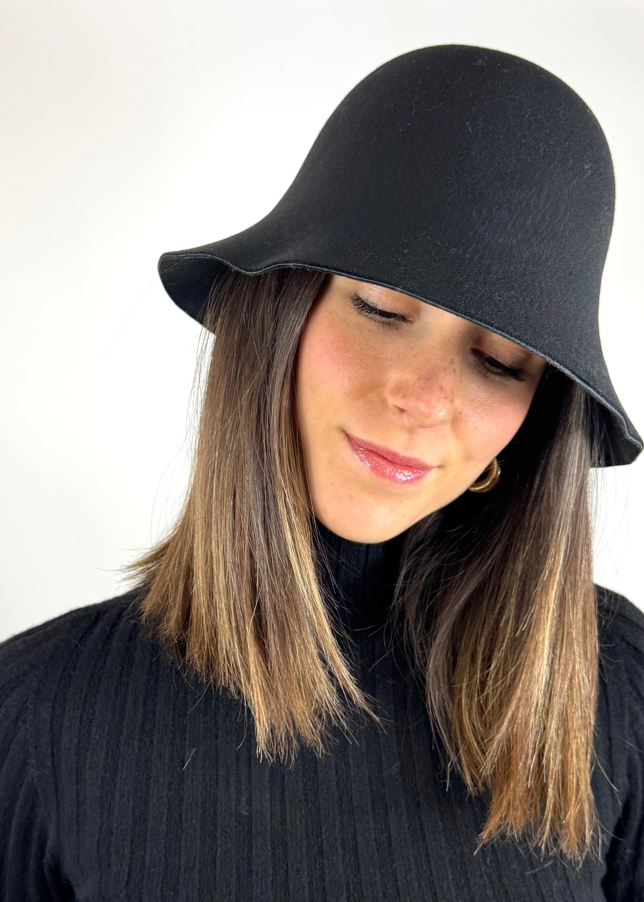 SUSY MIX CAPPELLO PESCATORE