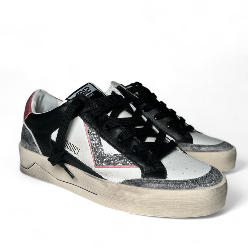 4B12 Sneaker donna in pelle nera e bianca con dettagli glitter argento