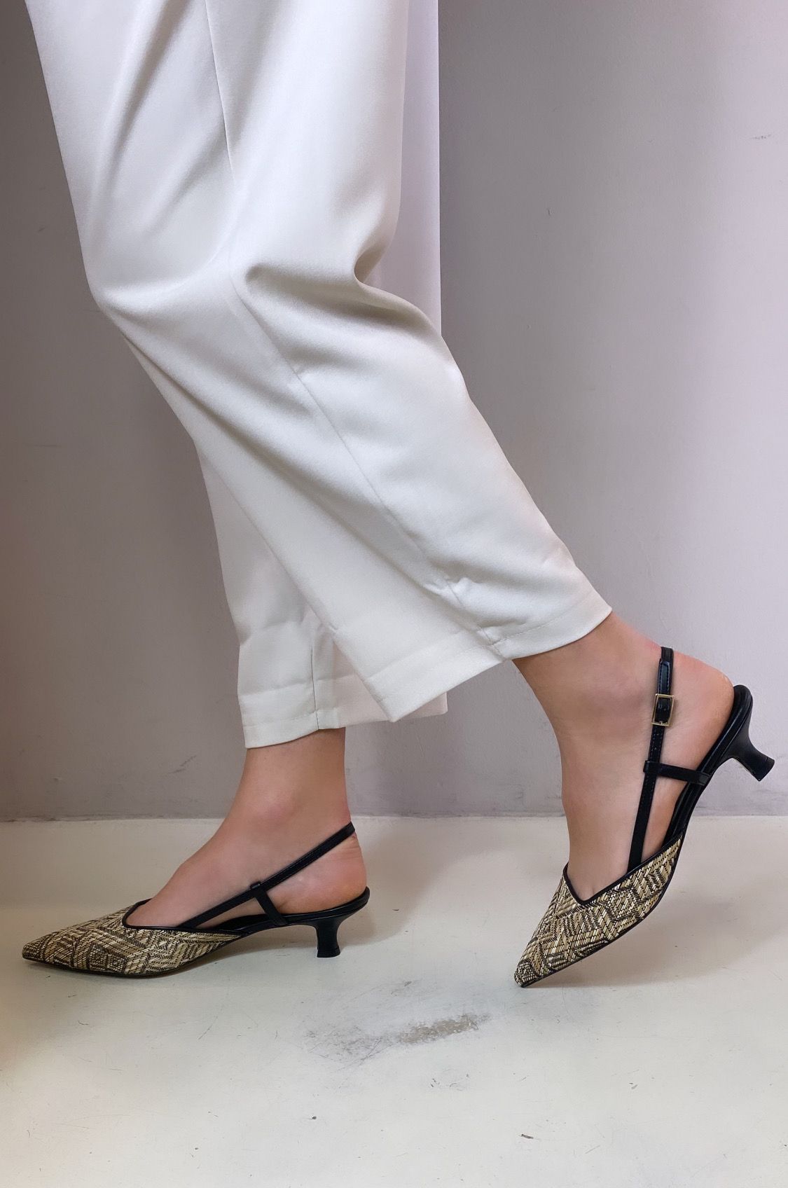 Bottega Lotti Slingback con Tacco 5 cm Colore Naturare e Nero