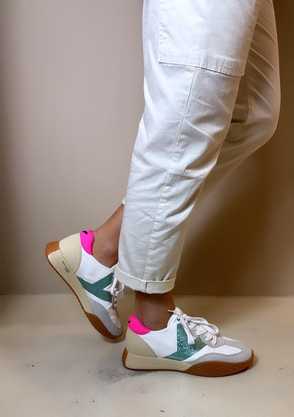 Kehnoo Sneakers donna in tela bianca con logo glitter cielo e toppone fucsia fluo