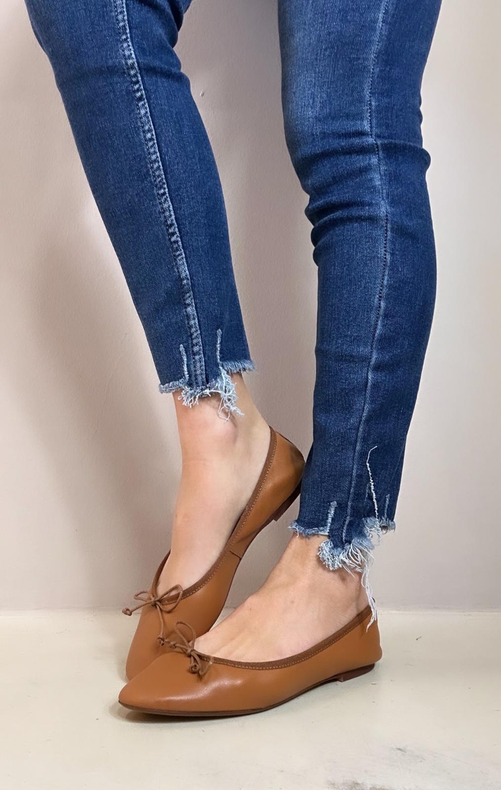 Ovyé Ballerina donna in pelle nappata color cuoio