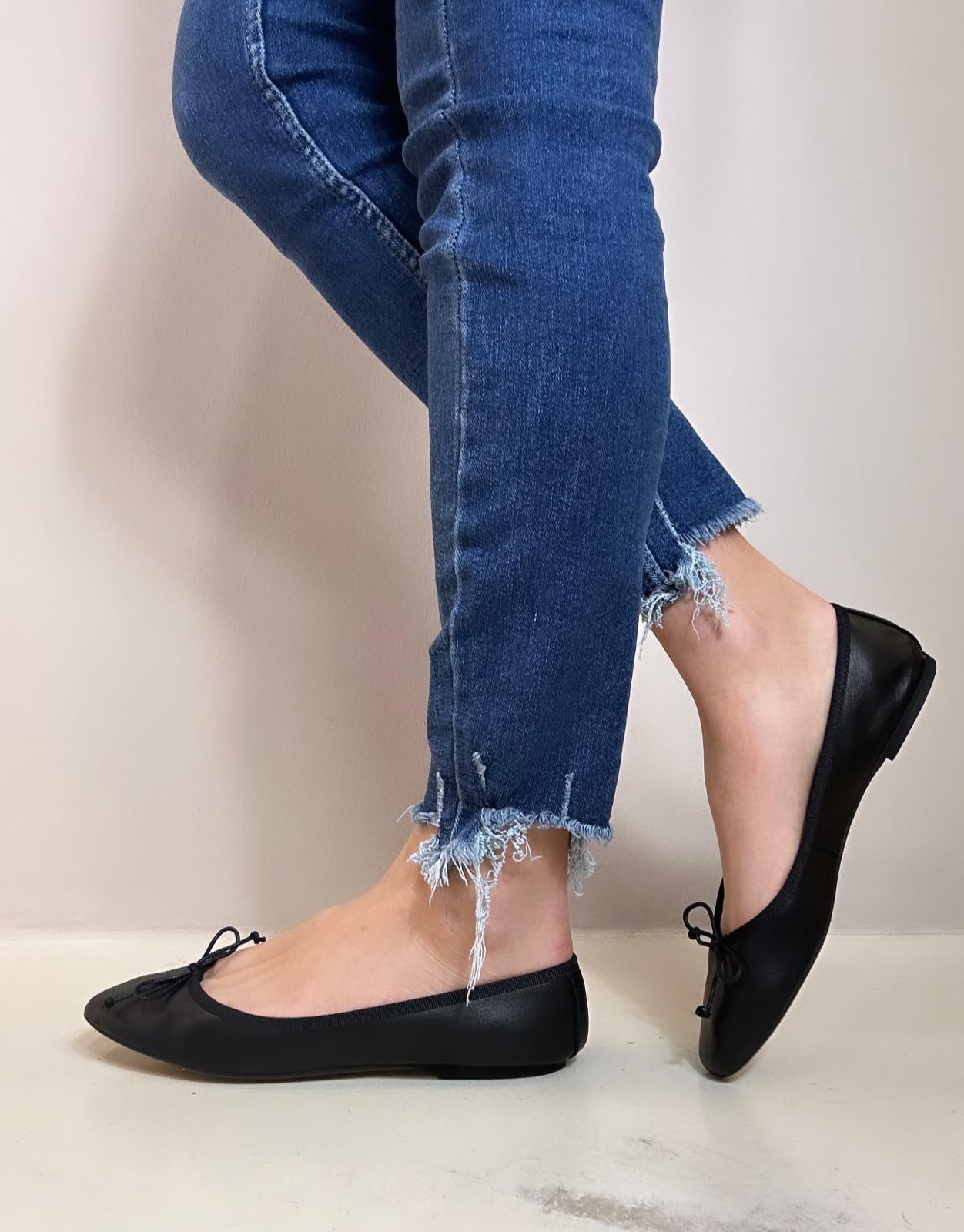 Ovyé Ballerina donna in pelle nappata color nero
