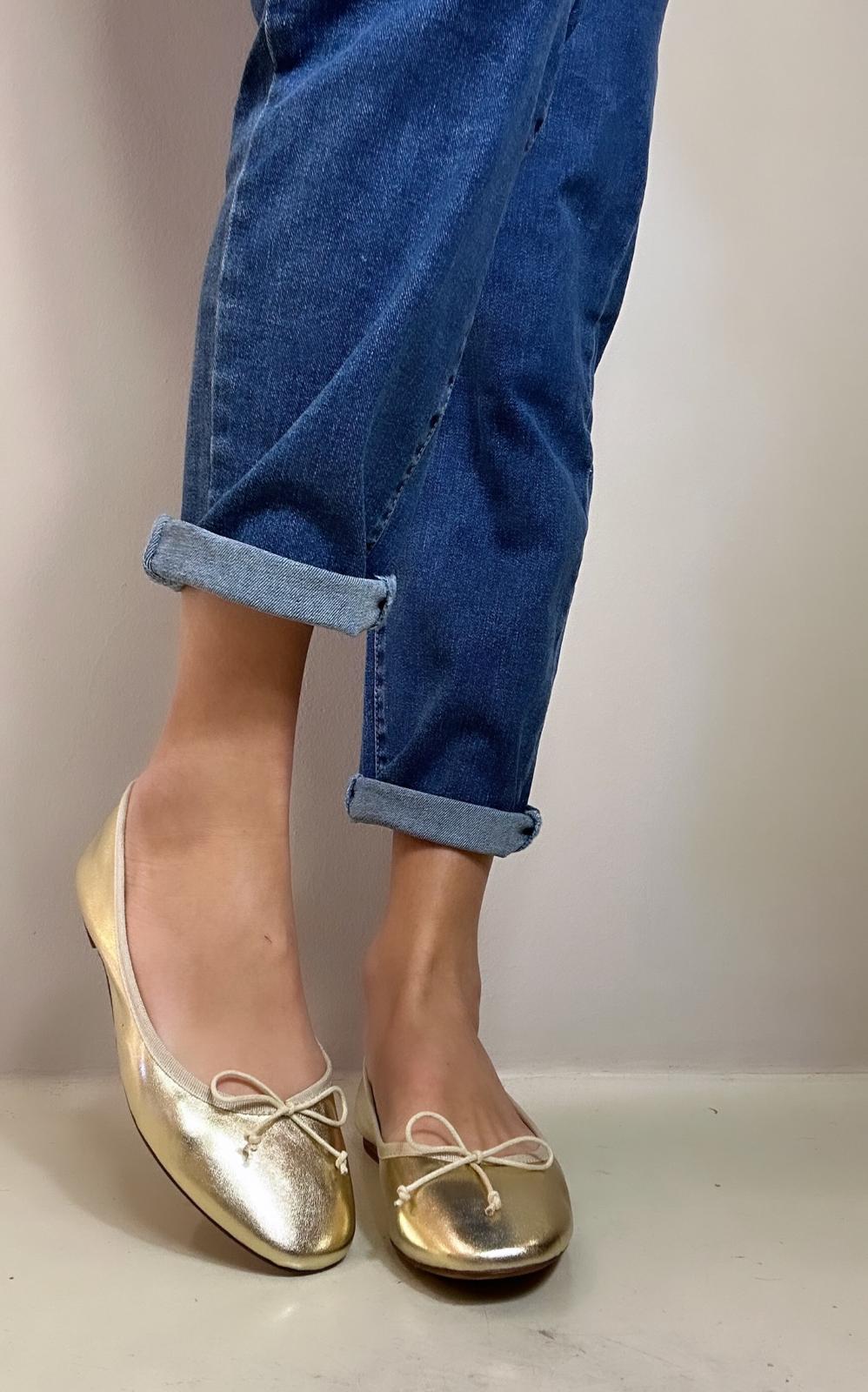 Ovyé Ballerina donna in pelle laminata color platino