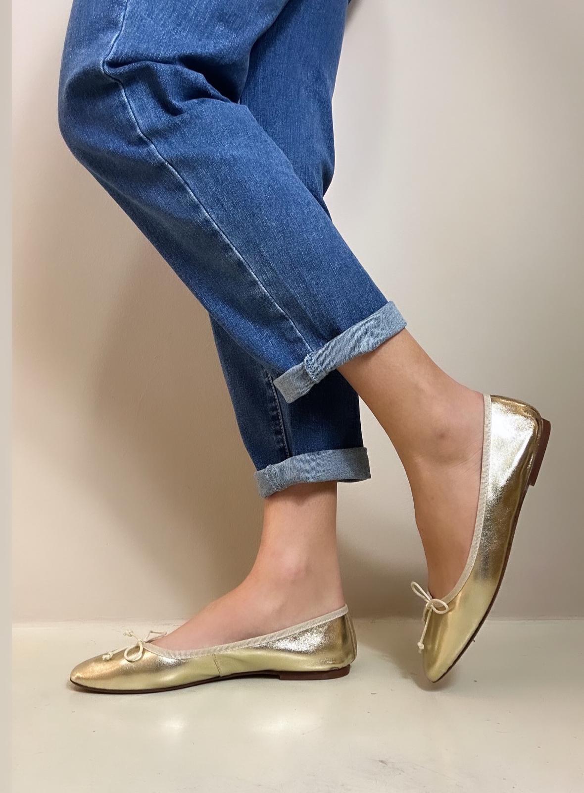 Ovyé Ballerina donna in pelle laminata color platino