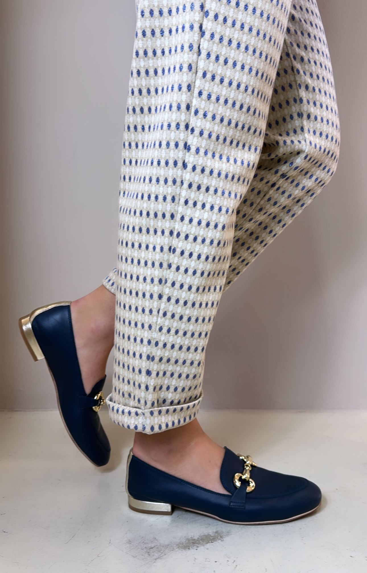 Divine Follie Mocassino pelle navy dettagli laminati platino