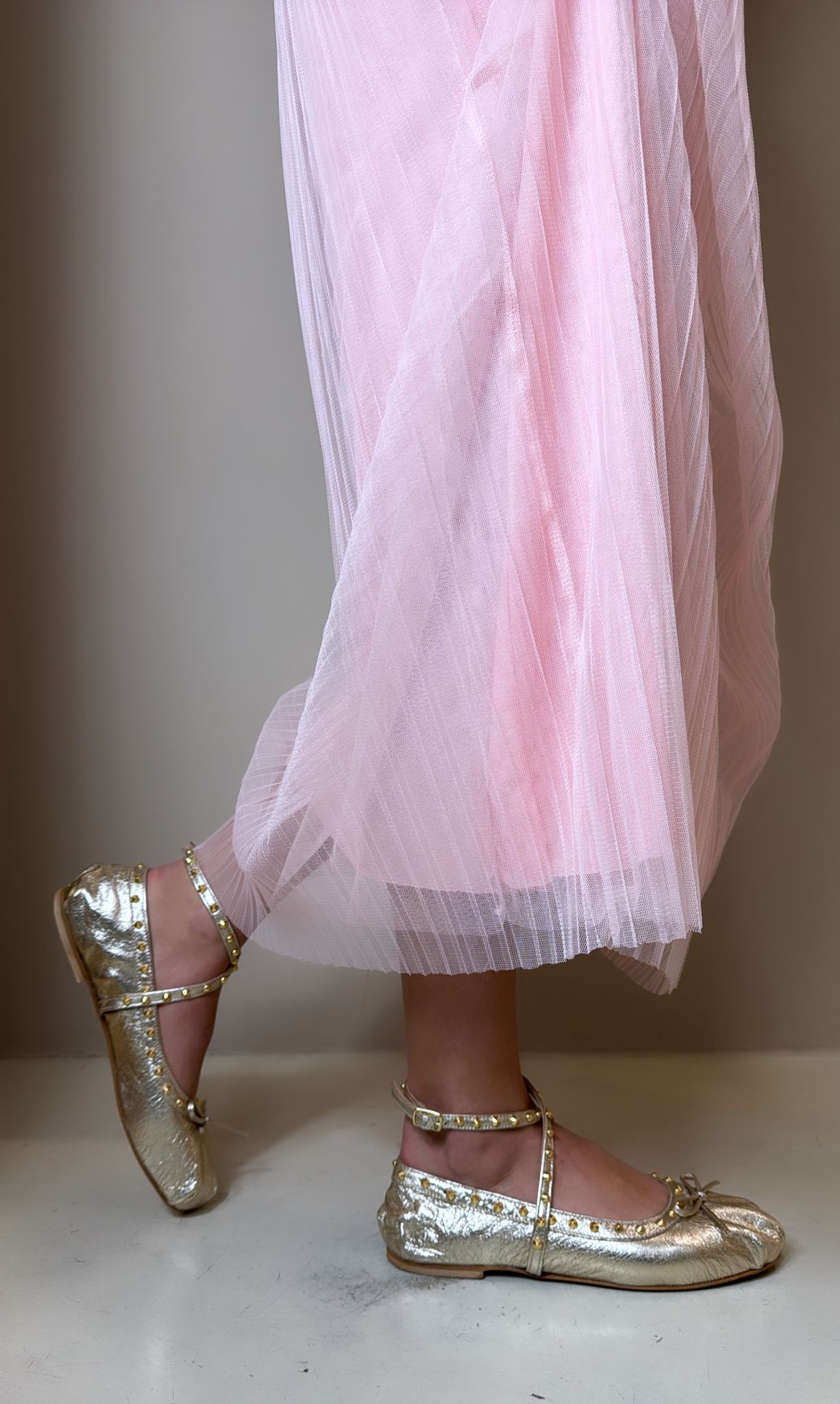 Divine Follie Ballerina in pelle platino con borchie