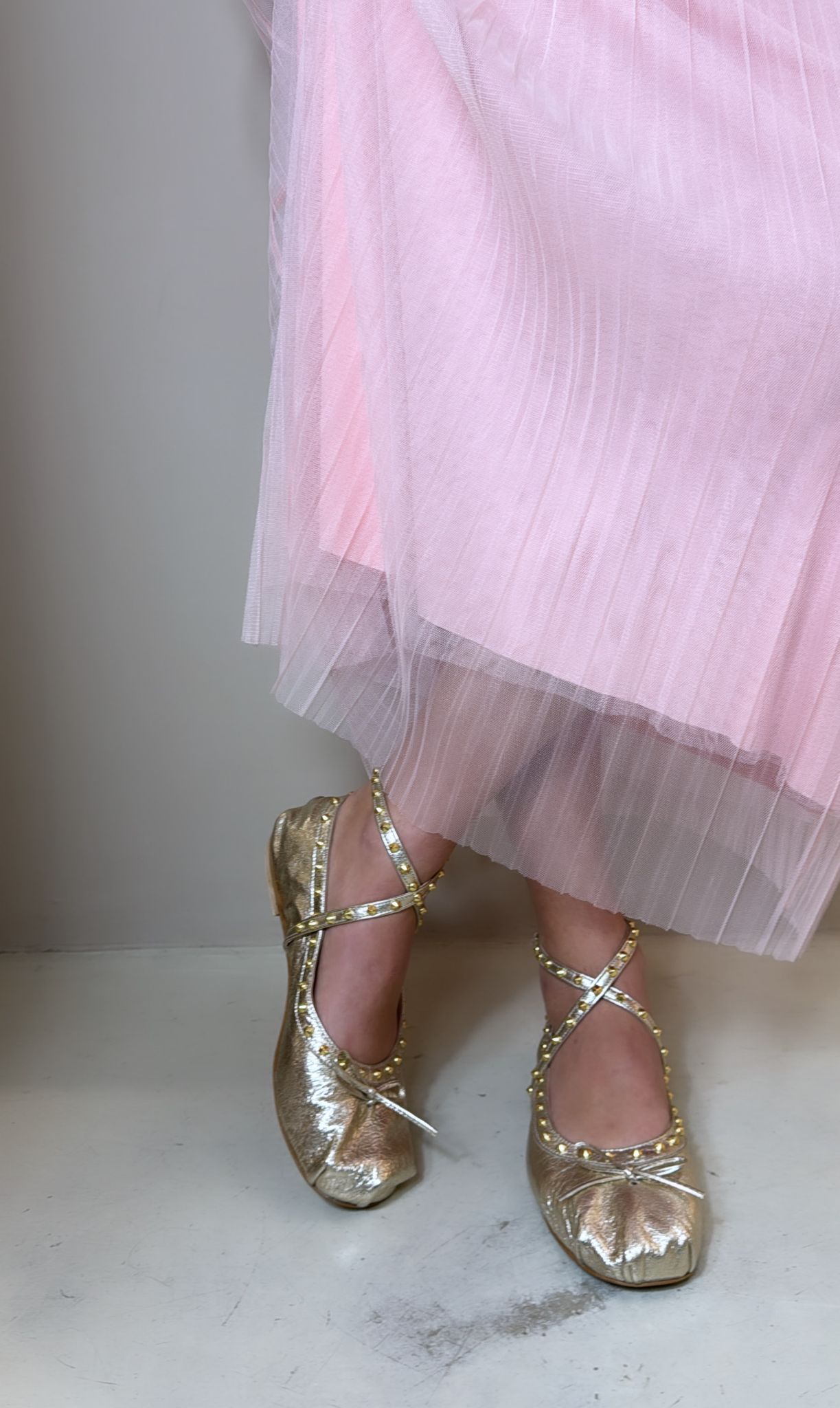 Divine Follie Ballerina in pelle platino con borchie