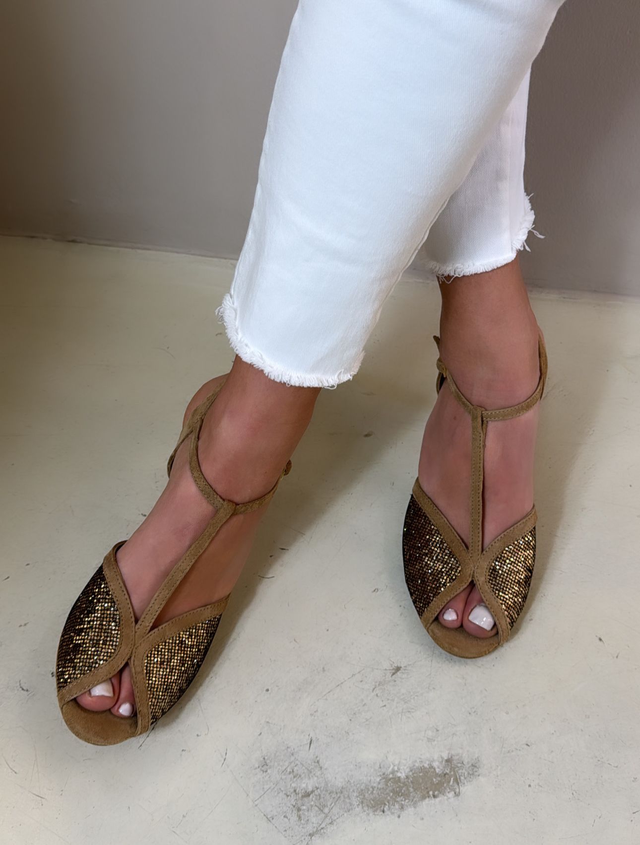Nannicini Tangherina donna spuntata in camoscio camel e glitter cuoio