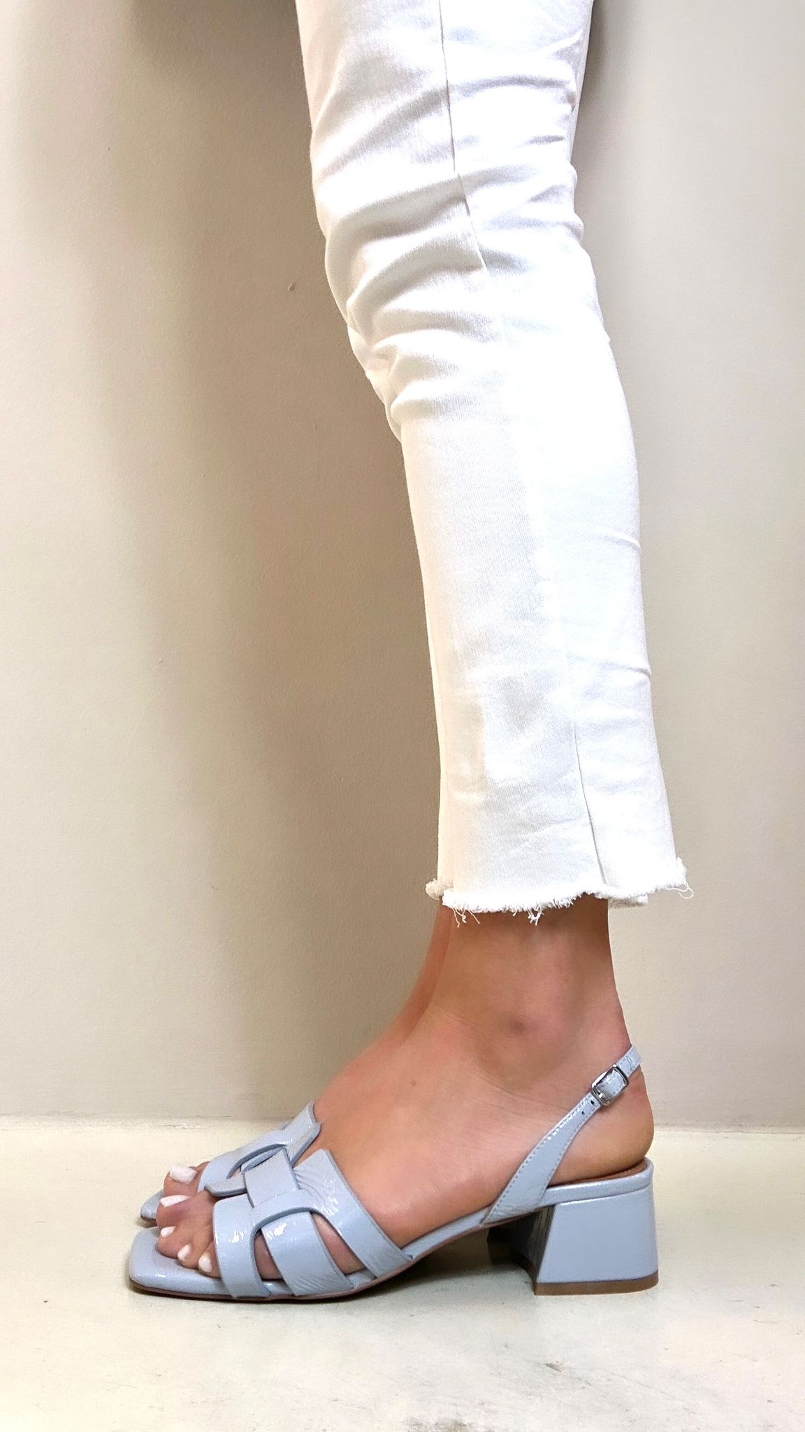 Bibi Lou Sandalo donna in vernice cielo