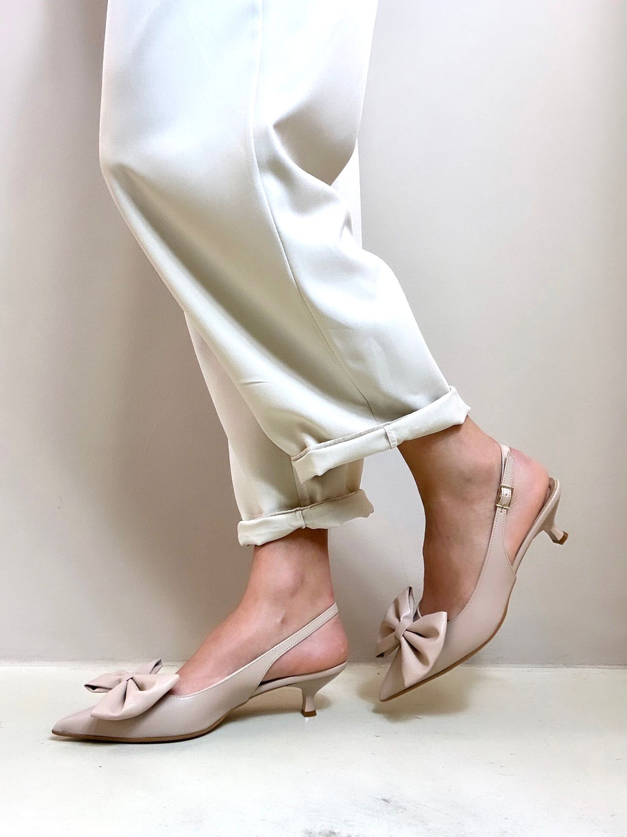 Divine Follie Slingback donna carne con fiocco