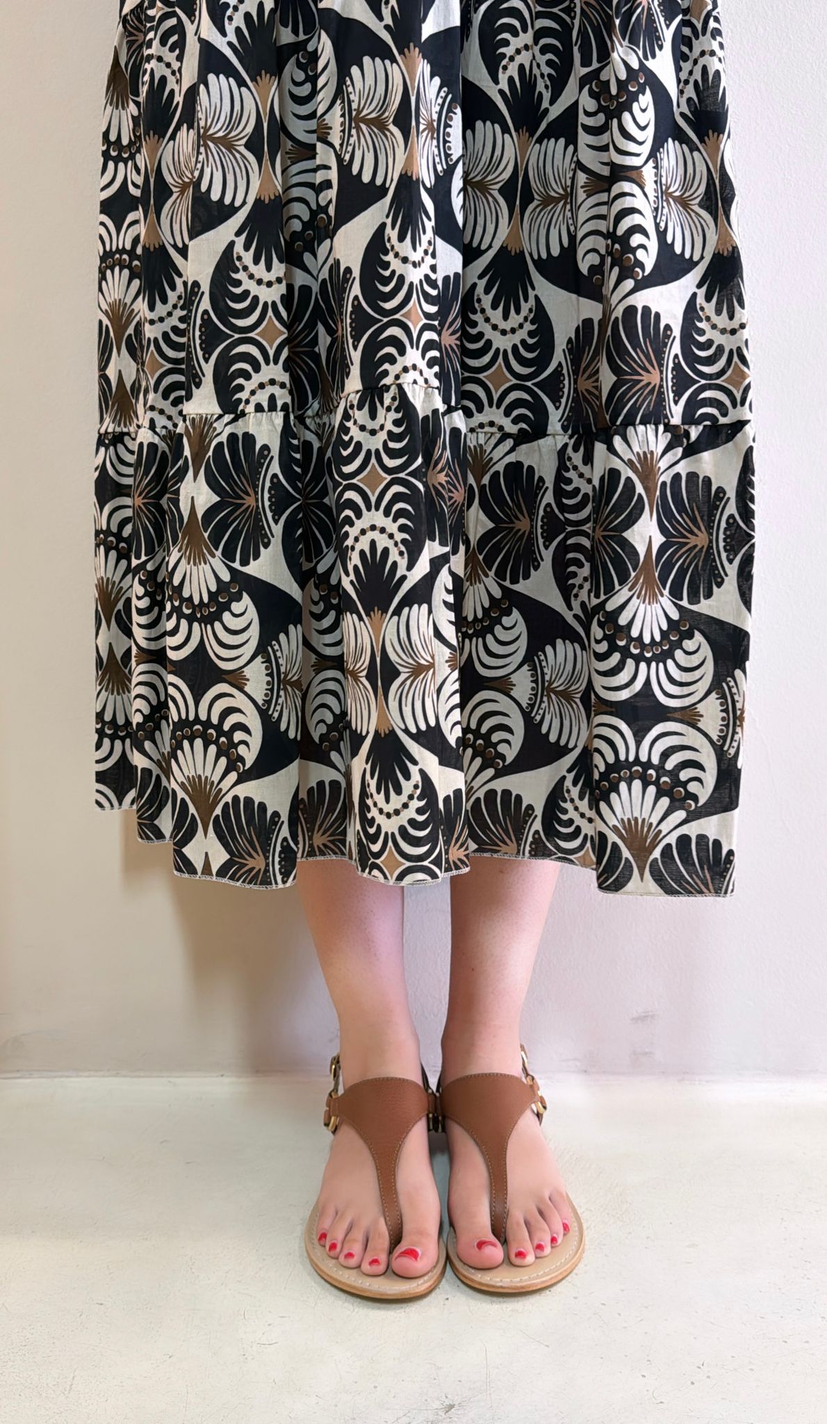 Cristin Sandalo infradito donna in pelle cuoio con dettagli oro