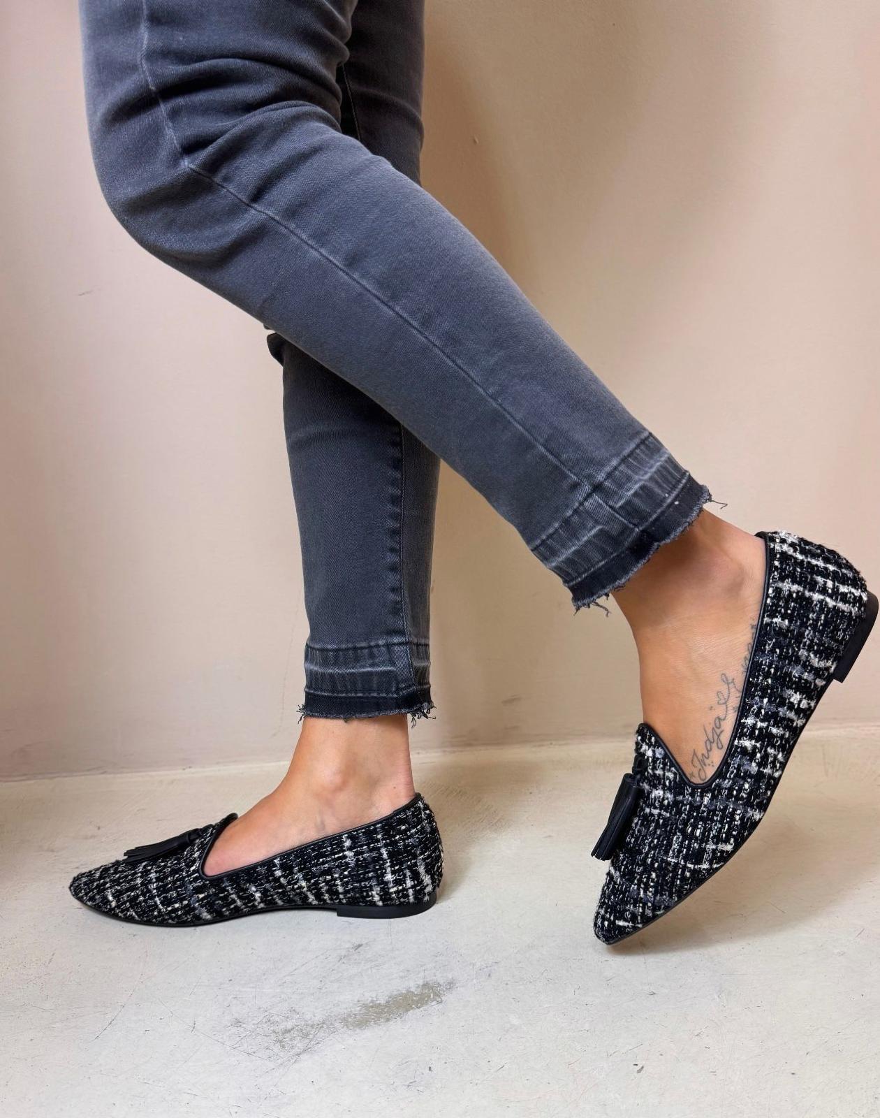 Bottega Lotti slipper donna con nappe in tweed melangiato nero