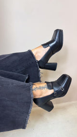 Bruno Premi mocassino donna in nappa nero con fibbie