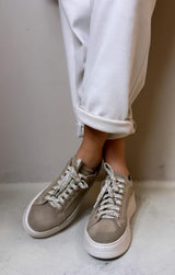 Crown sneaker donna in crosta taupe