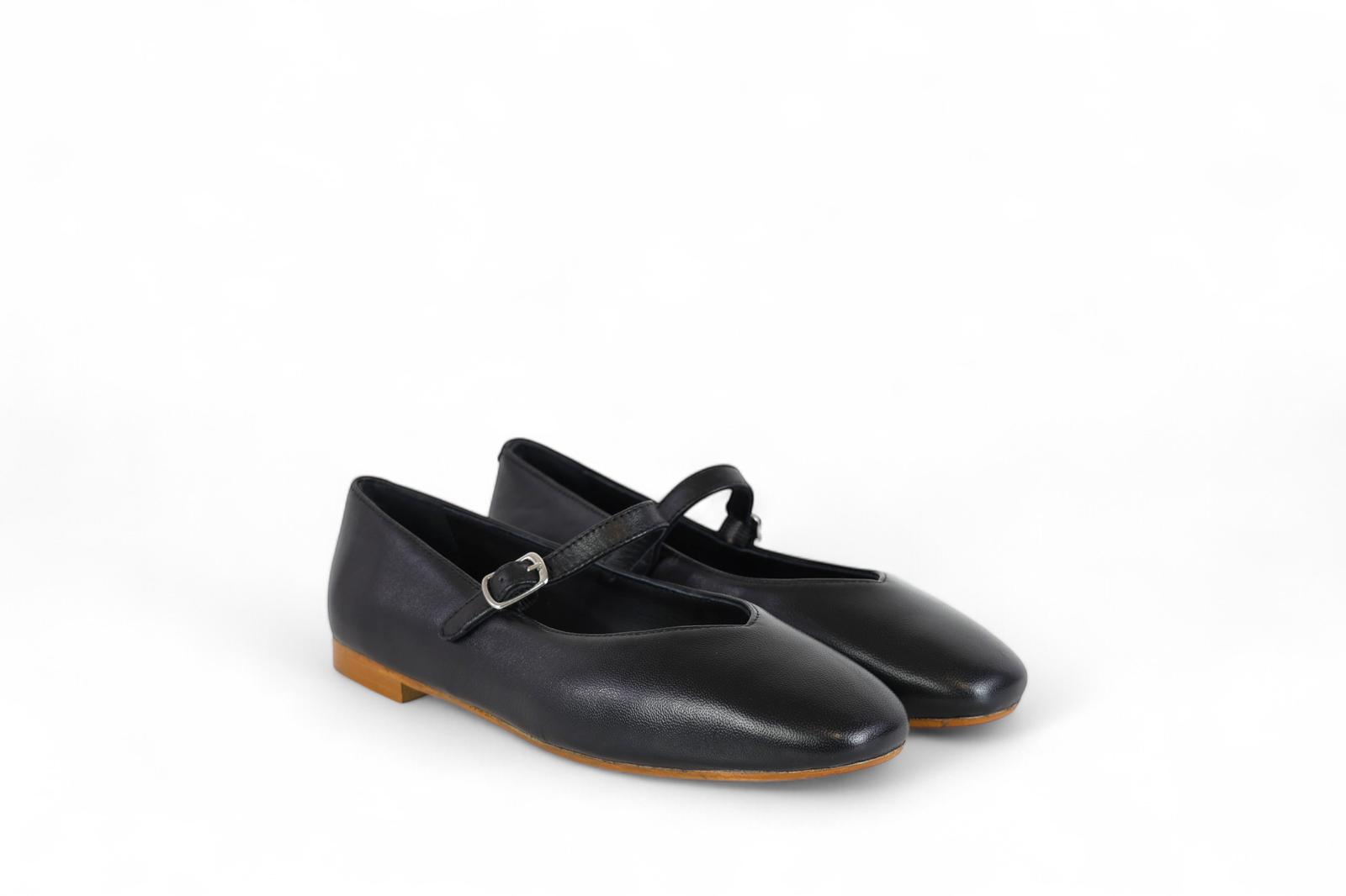 Cristin ballerina donna in pelle nero con laccetto e chiusura fibbia