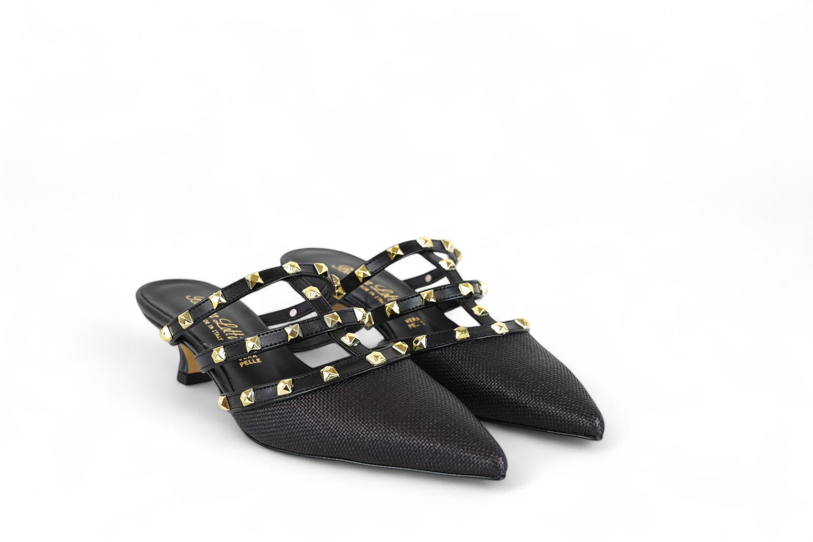Bottega Lotti mules donna in rafia ed ecopelle nero e dettagli borchie oro