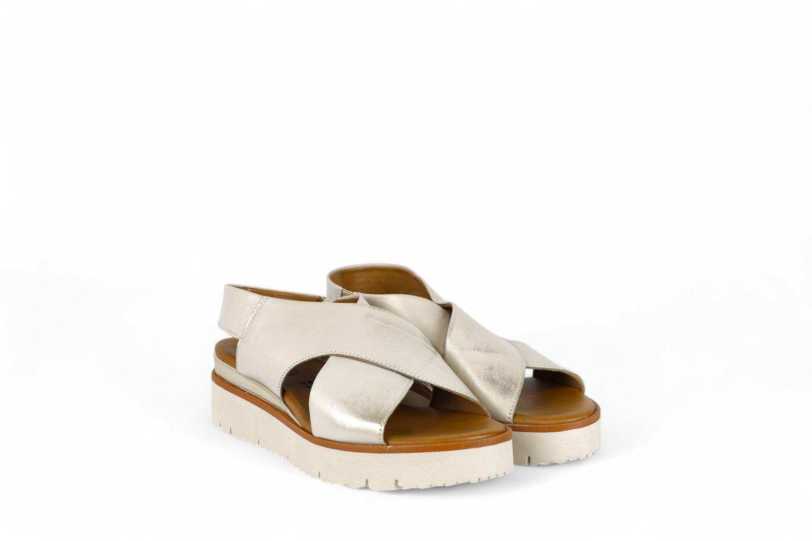 Creative sandalo donna con zeppa e fasce incrociate platino