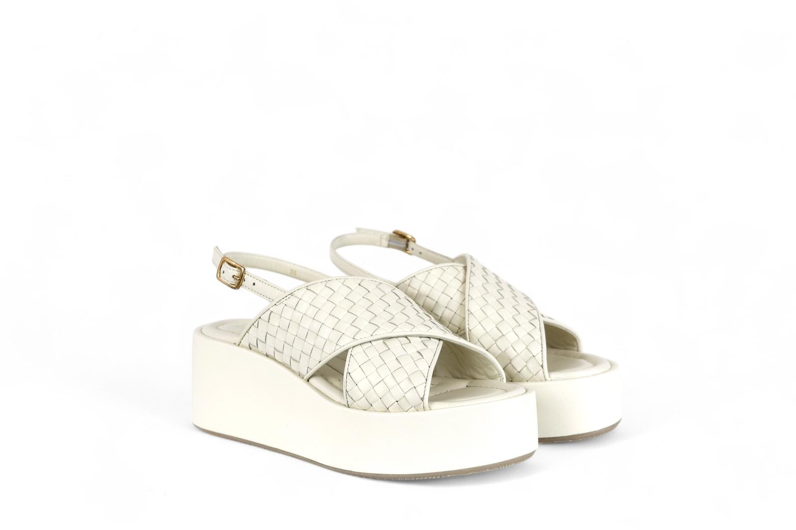 Elvio Zanon sandalo donna in pelle burro intrecciata con incrocio