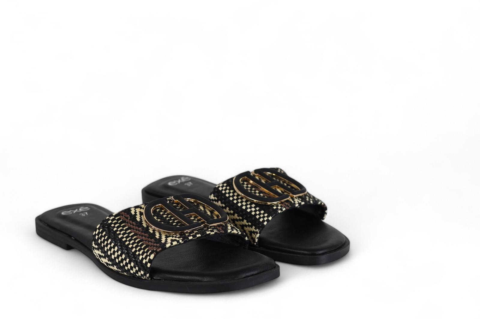 Exé ciabatta donna in ecopelle con fascia in rafia multicolor e accessorio