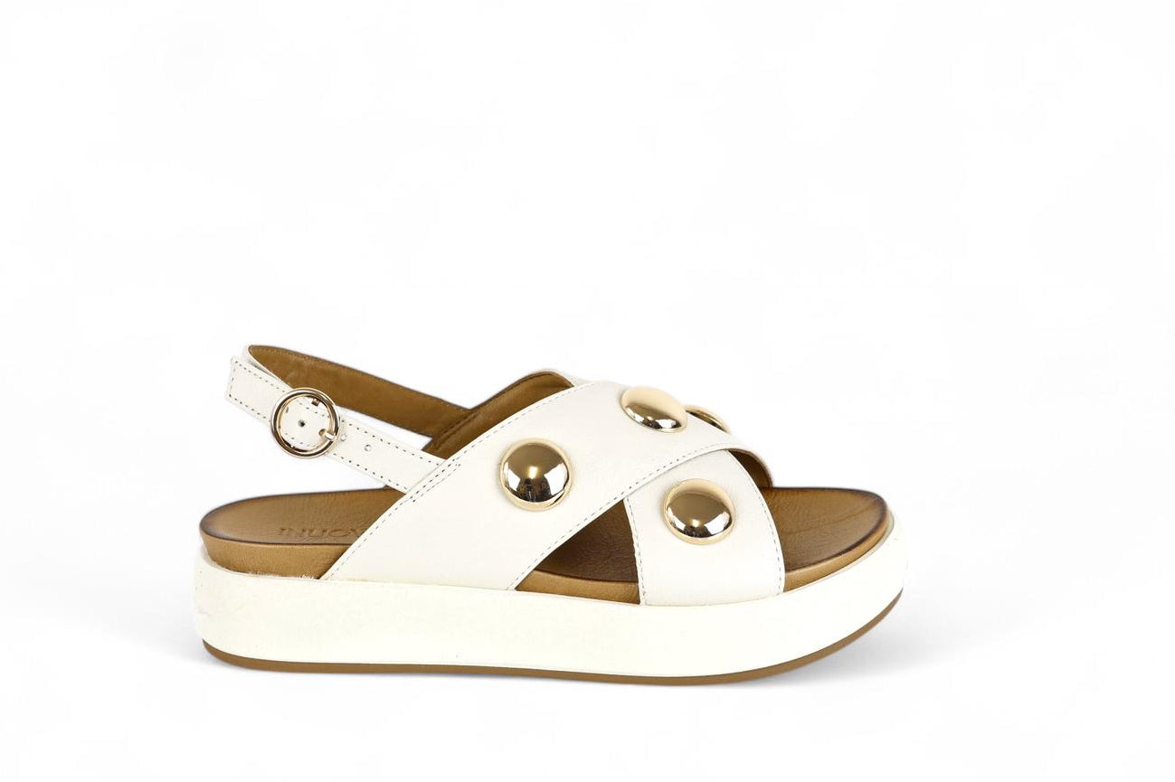 INUOVO sandalo donna in pelle crema con incrocio e dettagli oro