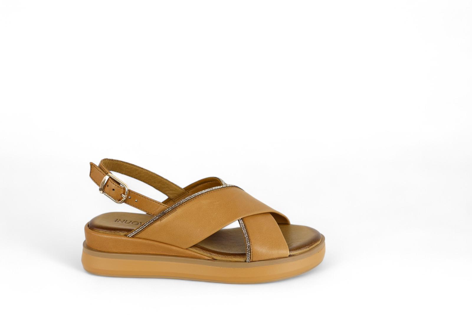 INUOVO sandalo donna in pelle con incrocio e profili strass