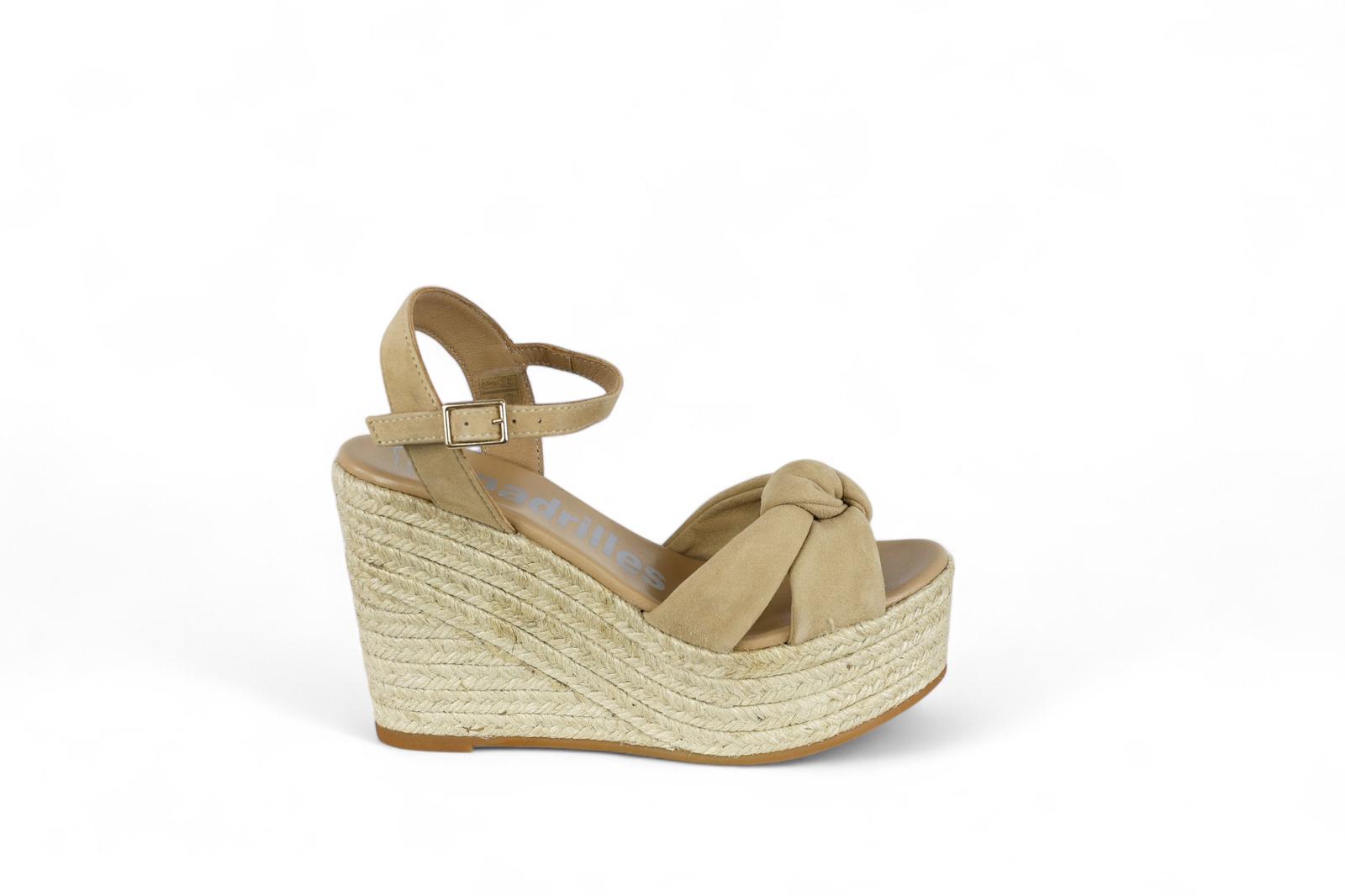 Espadrilles sandalo zeppa donna in suede color cammello con fasce incrociate e nodo