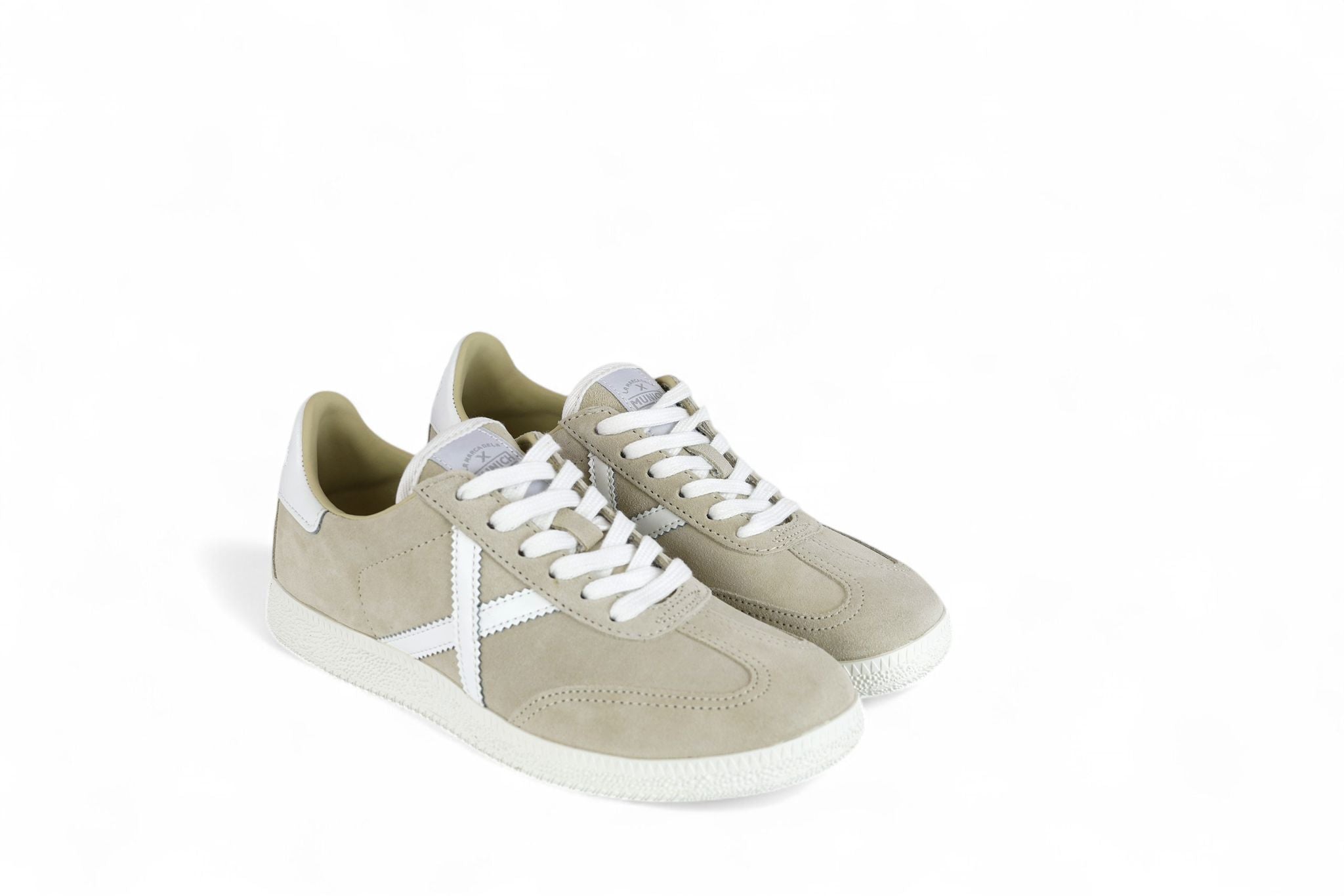 Munich sneakers donna in suede sabbia e dettagli color bianco