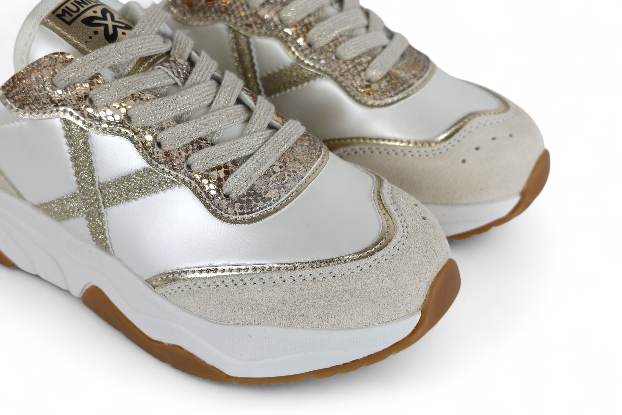 Munich sneaker donna bianco con inserti in suede taupe e glitter oro e pitone