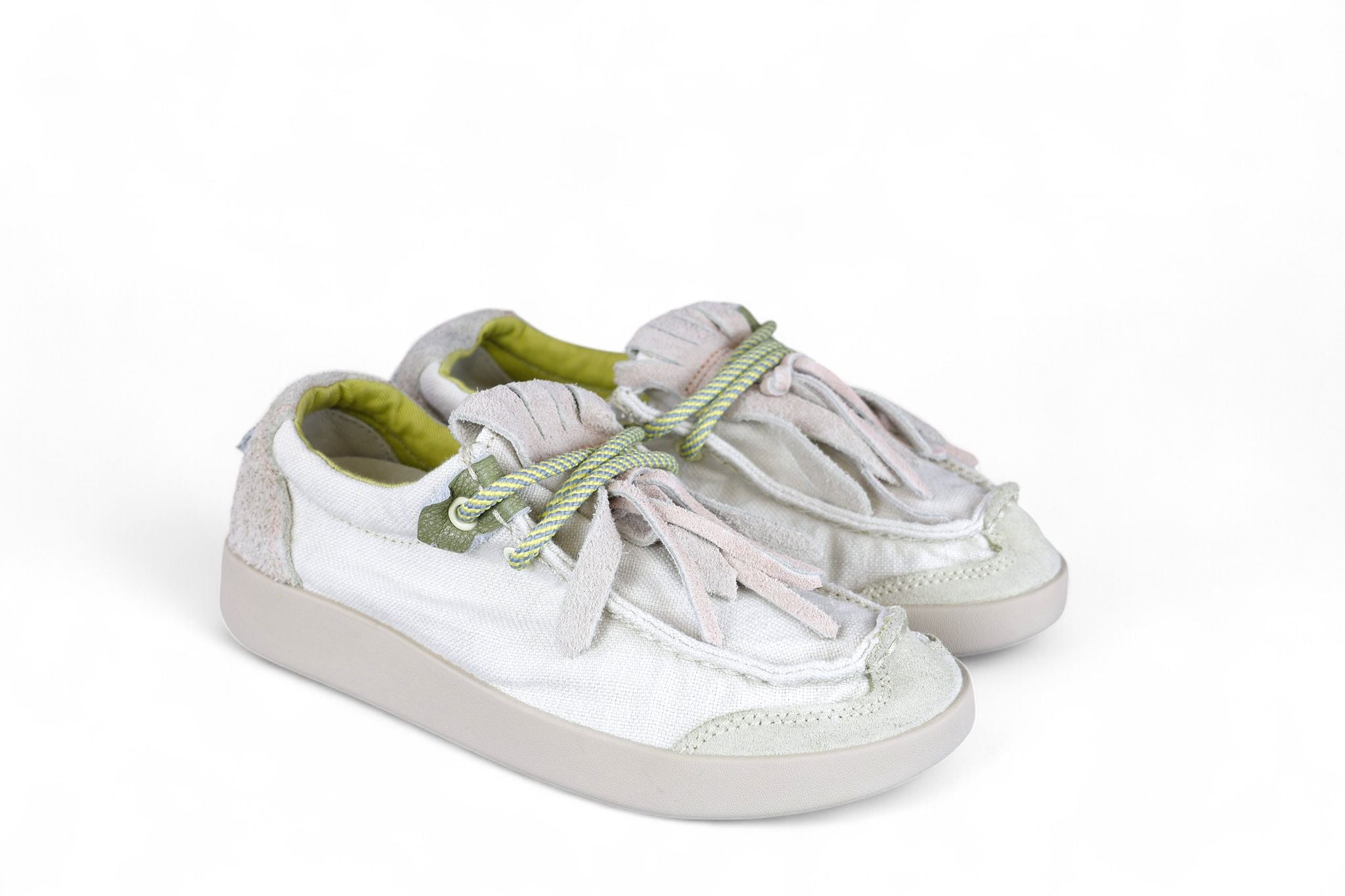 Satorisan mocassino donna in lino con frangia e dettagli suede con lacci verdi colorati