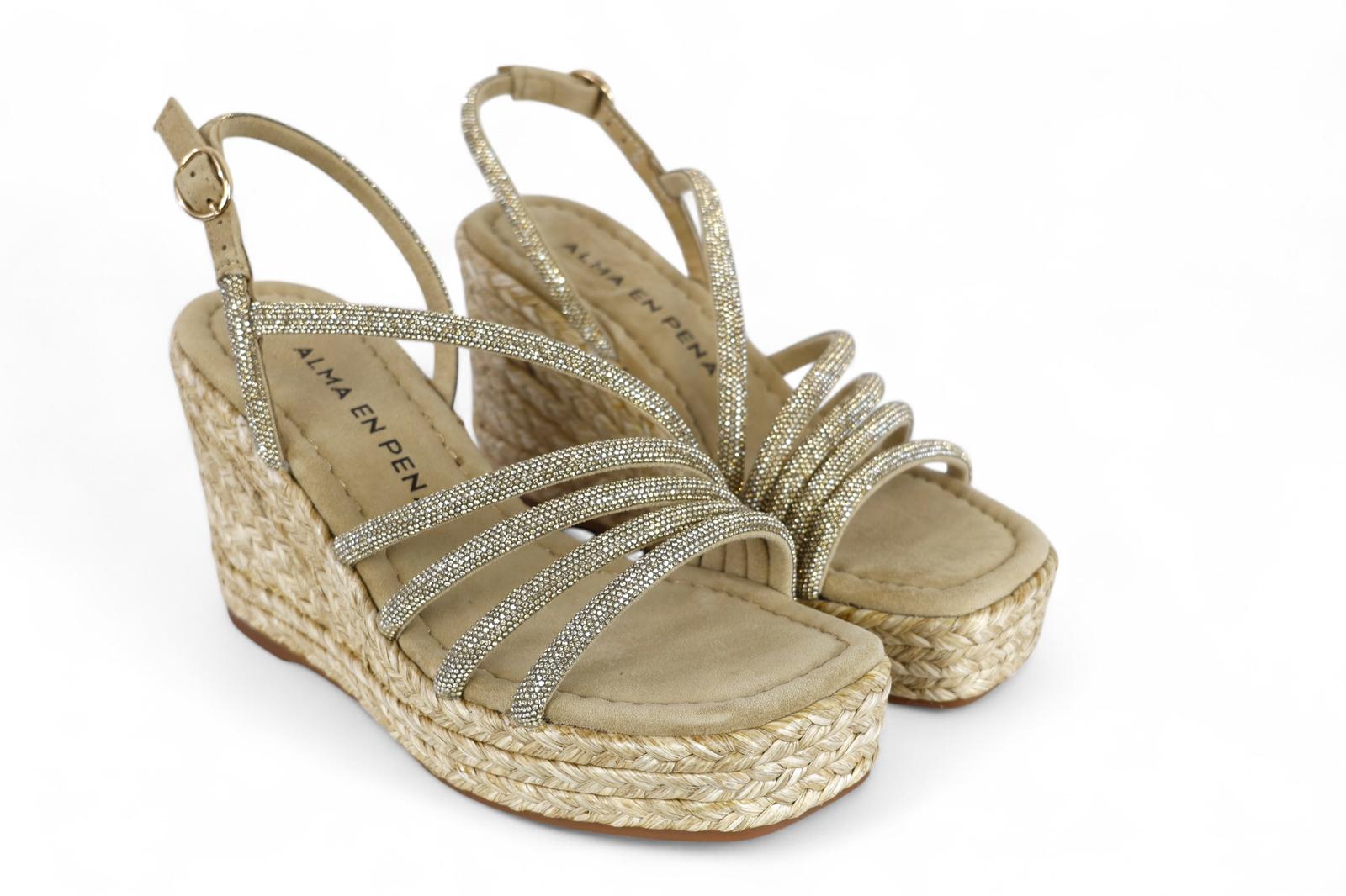Alma en Pena sandalo donna con zeppa in suede vison sabbia con micro strass dorati