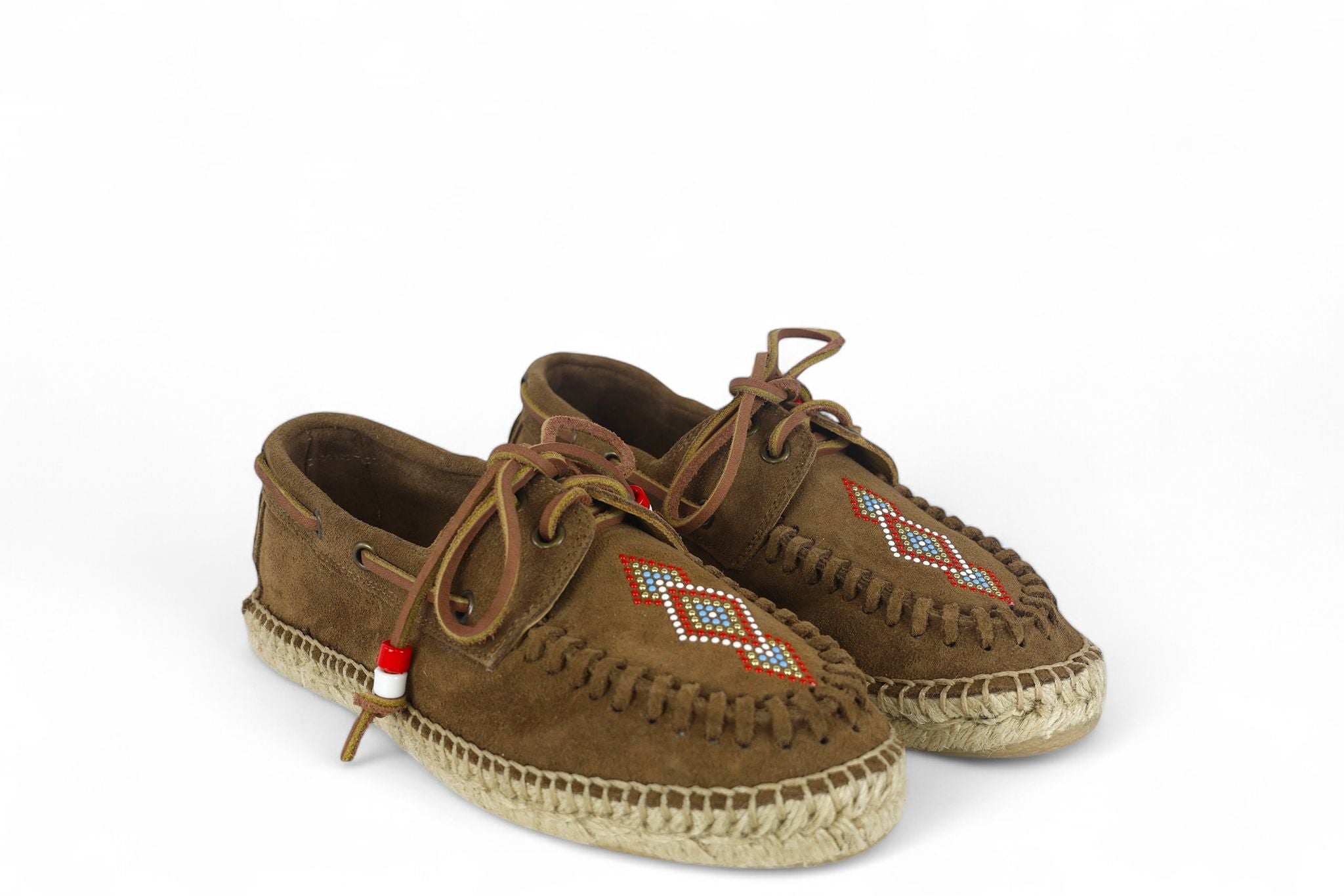 Lagoa barca donna in suede marrone con applicazione di pietrine e perline