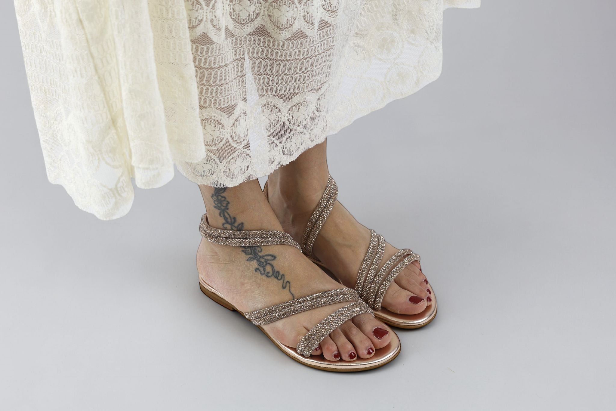 Mosaic sandalo basso donna con laccetti in strass oro rosa