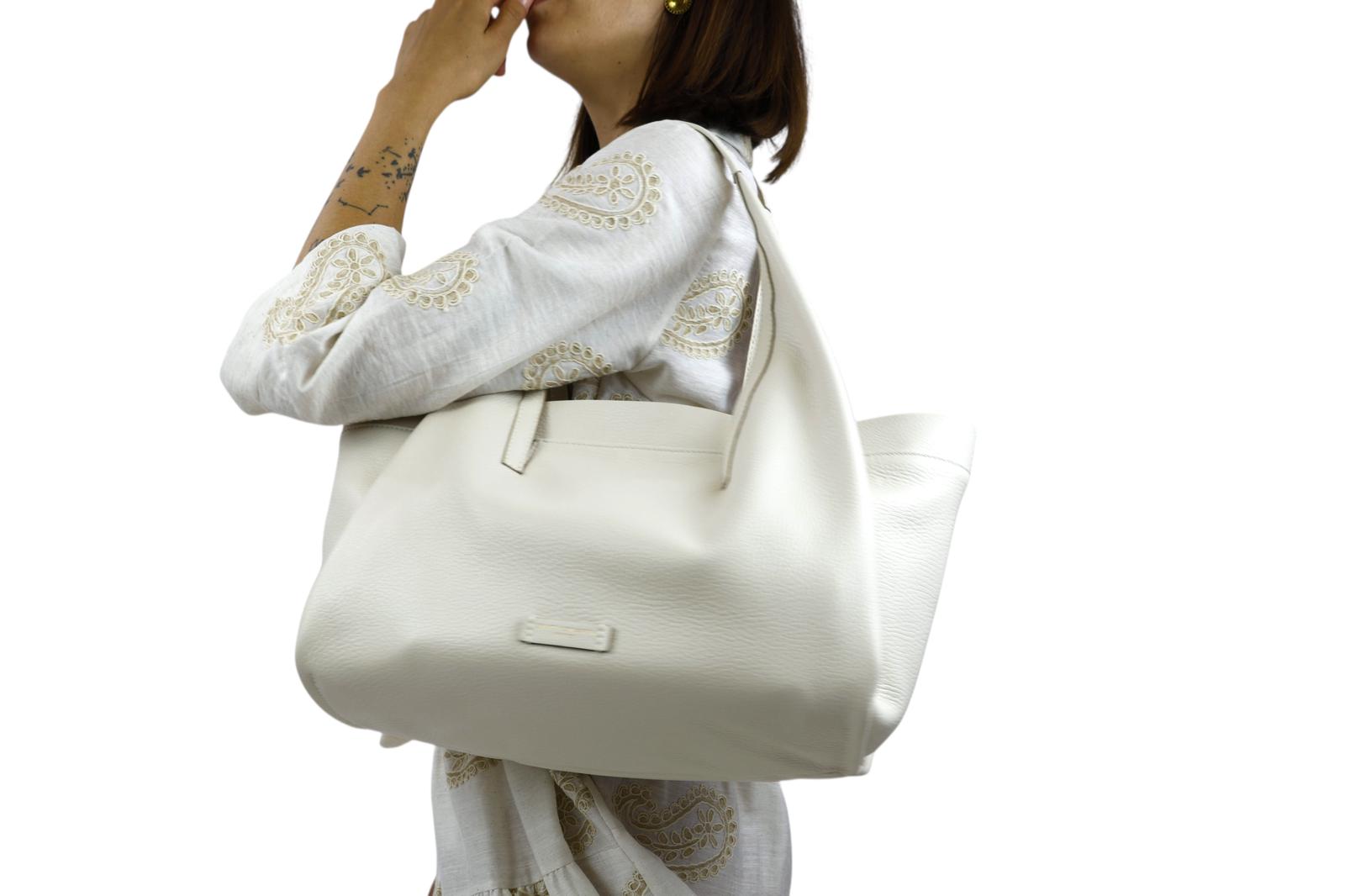 Gianni Chiarini borsa donna a mano realizzata in pelle martellata color marmo