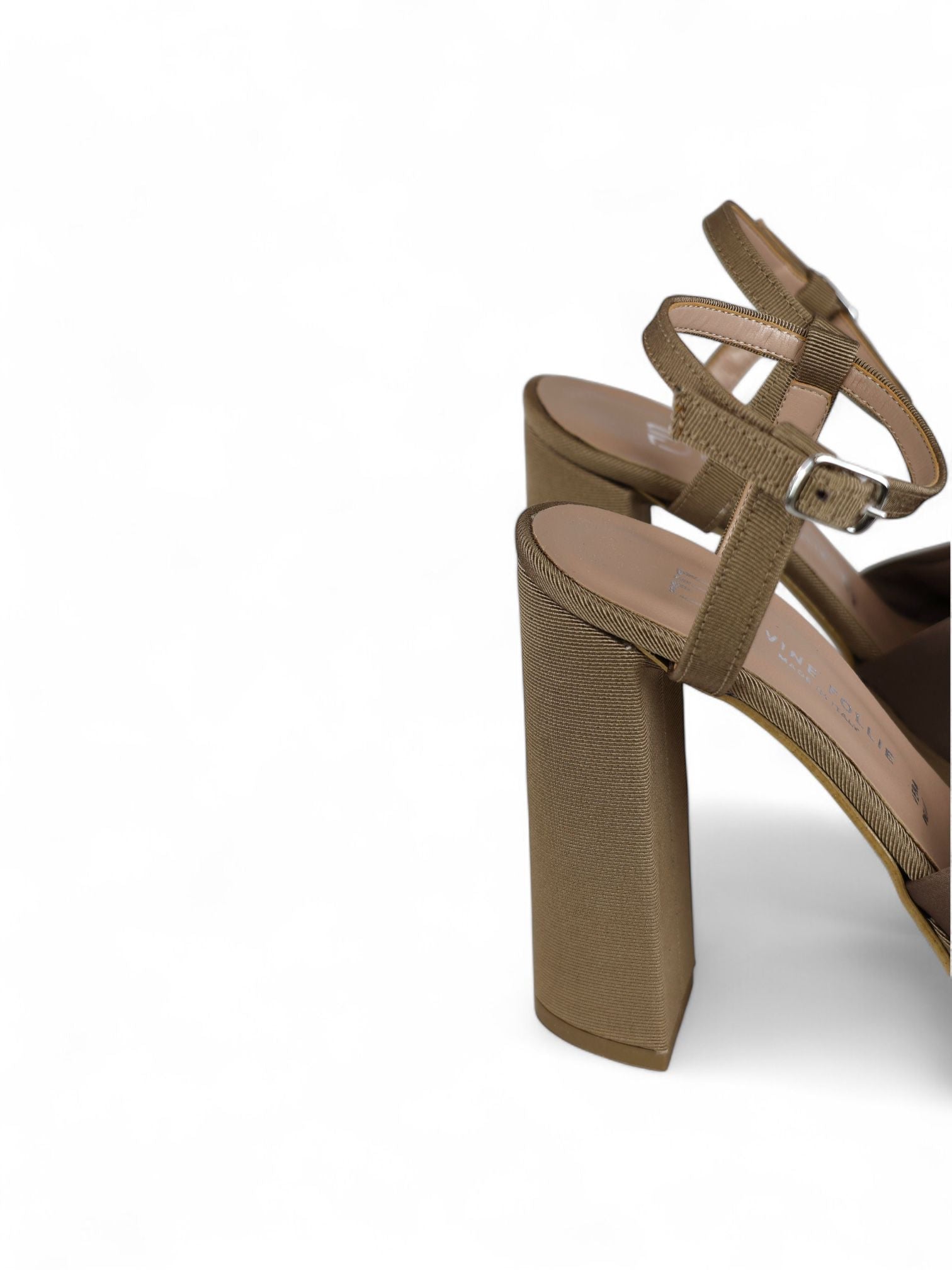 Divine Follie sandalo con tacco donna in raso color tortora con nodo