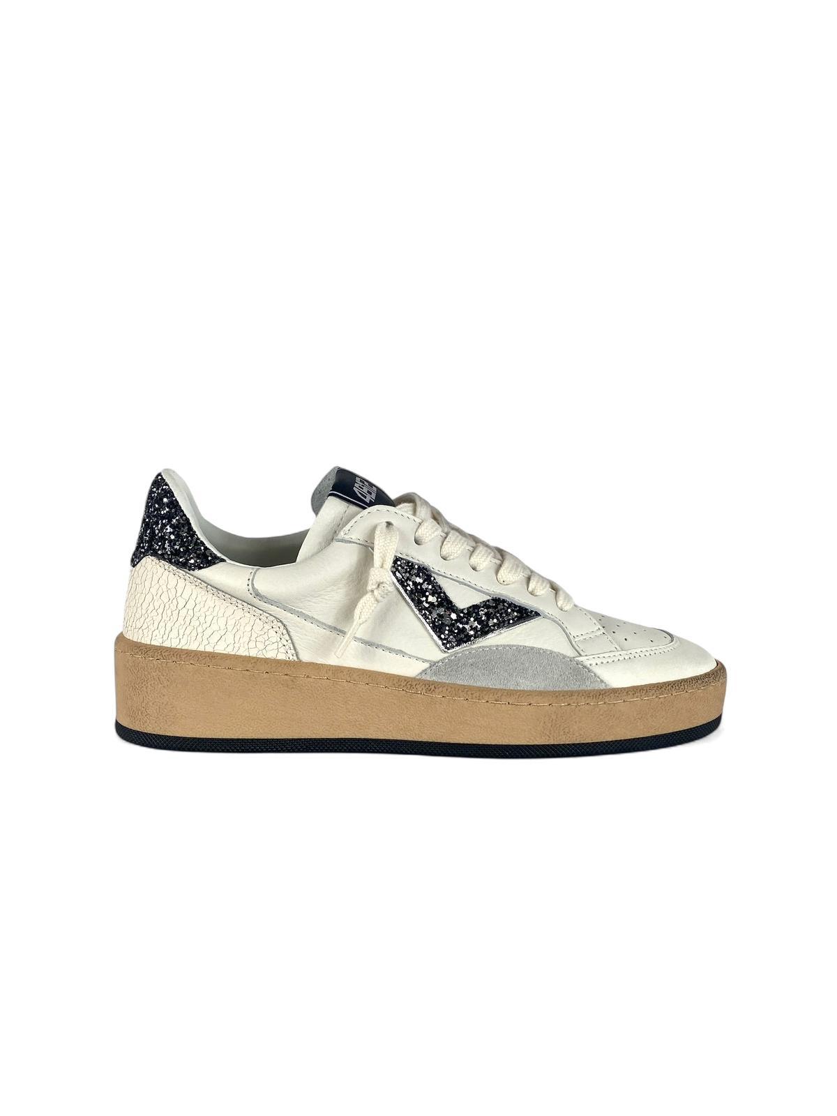 4B12 Sneaker donna con dettagli glitter play new sky bianco