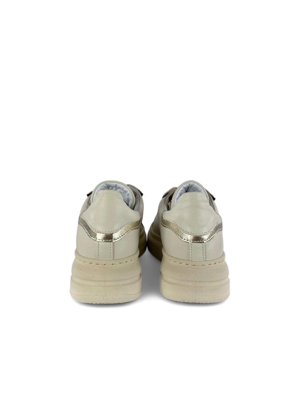 MELINE Sneaker donna in pelle dettaglio laminato e Lacci con accessori gioiello crudo